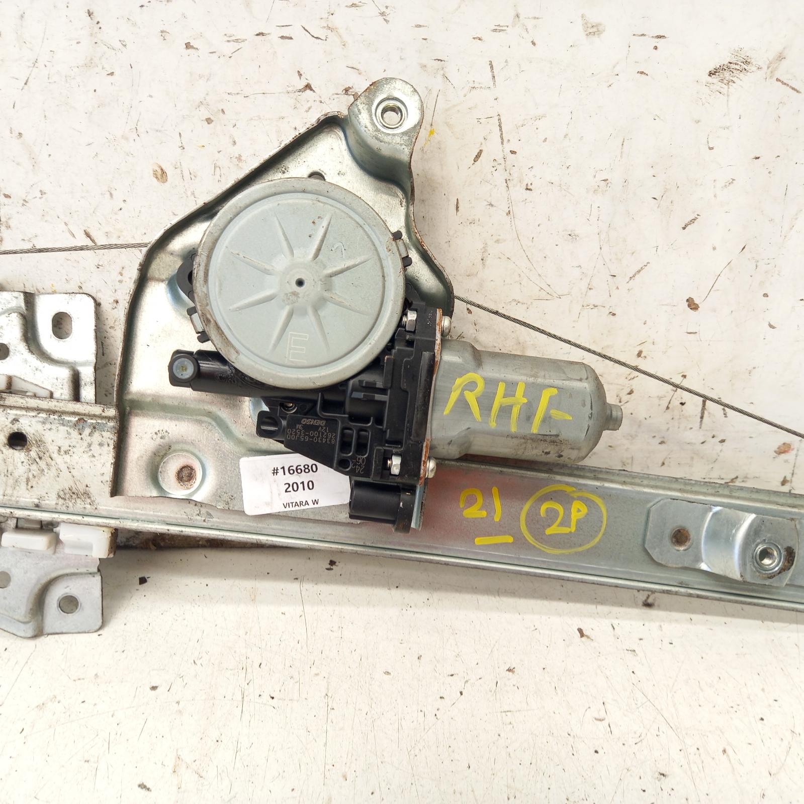 View Auto part Right Front Window Reg/Motor Suzuki Vitara 2010