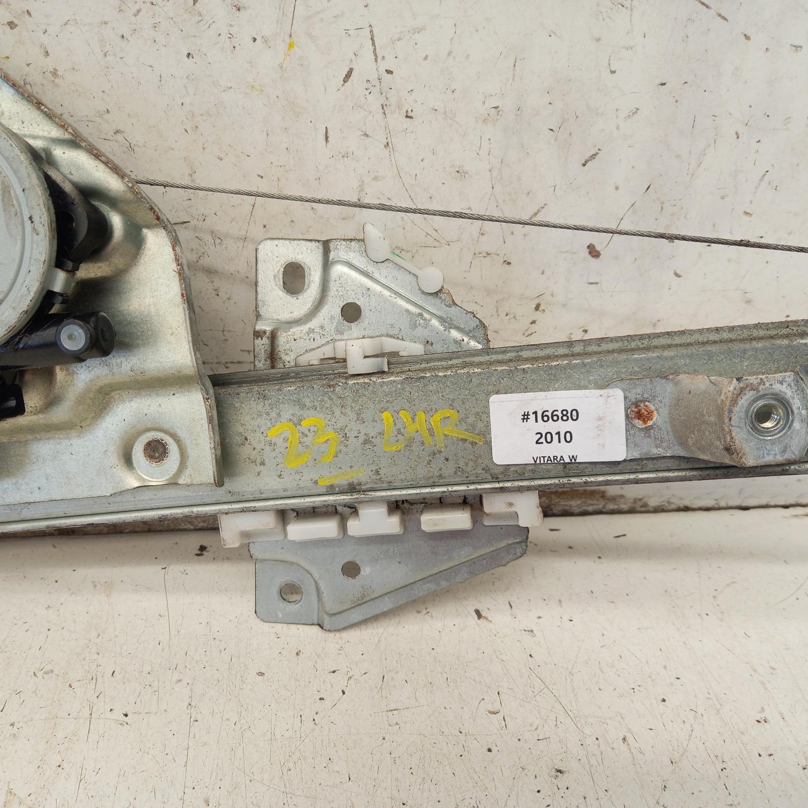 2010 Suzuki Vitara Left Rear Wnd Reg/Motor View Auto part Left Rear Wnd Reg/Motor Suzuki Vitara 2010