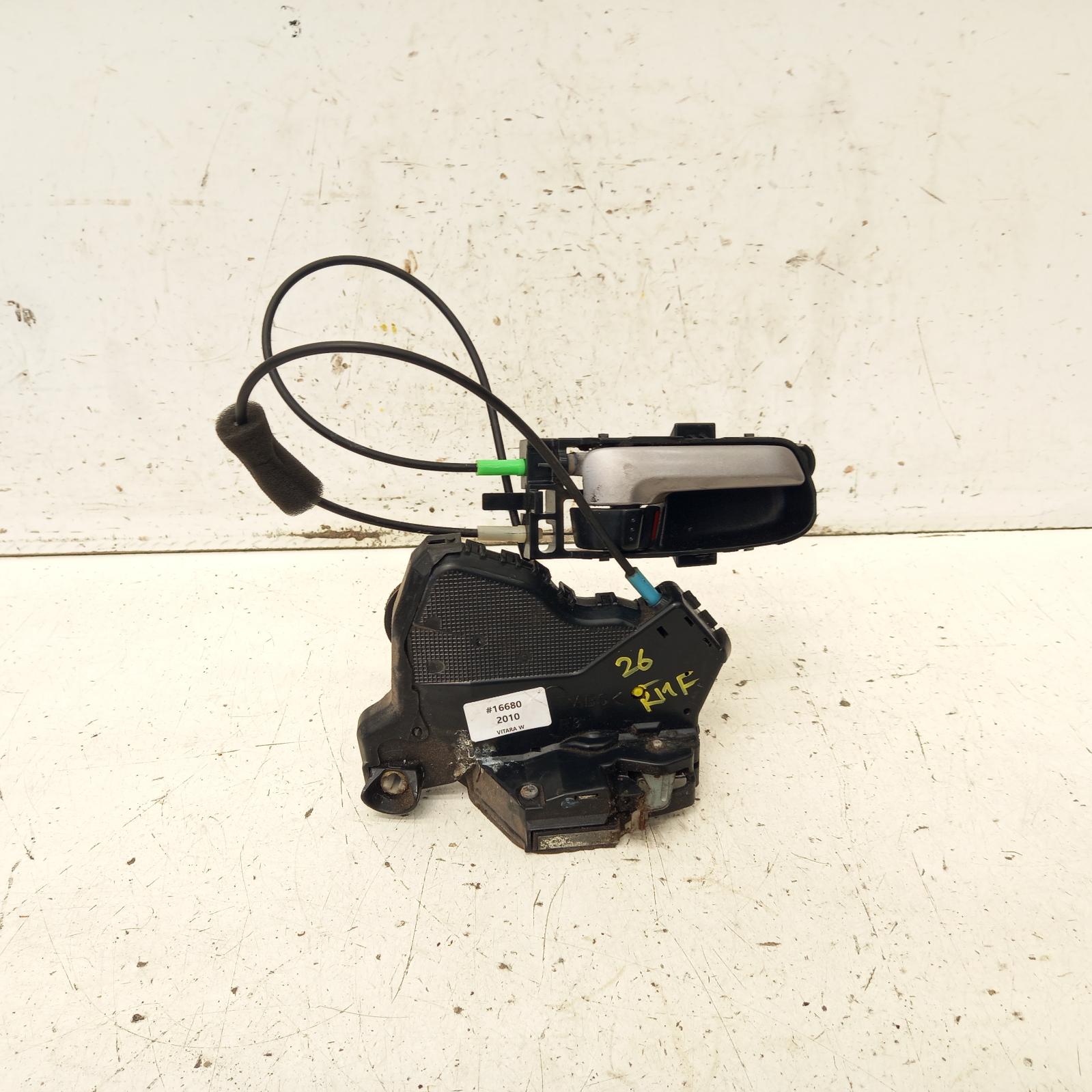 View Auto part Door/Boot/Gate Lock Suzuki Vitara 2010
