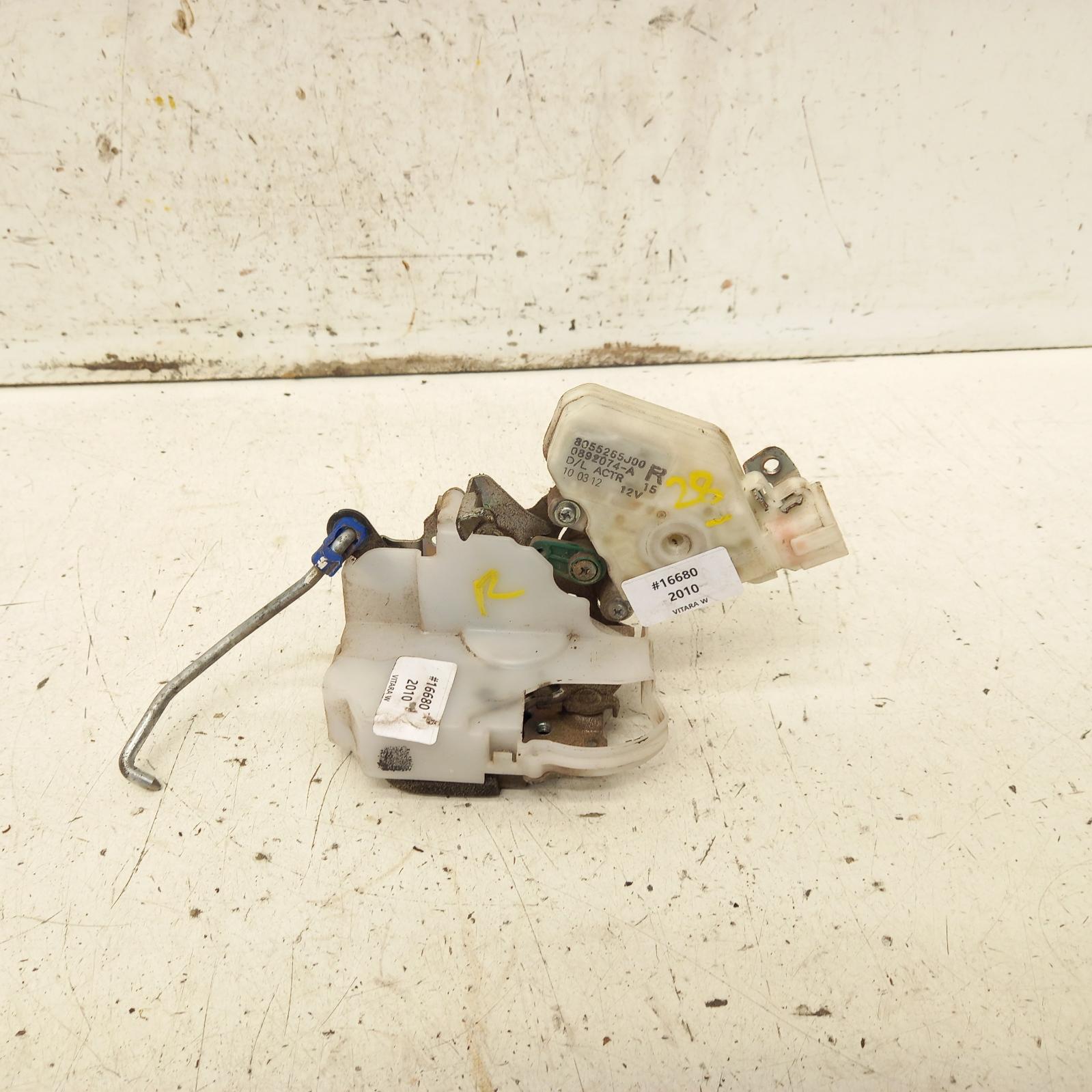 View Auto part Door/Boot/Gate Lock Suzuki Vitara 2010