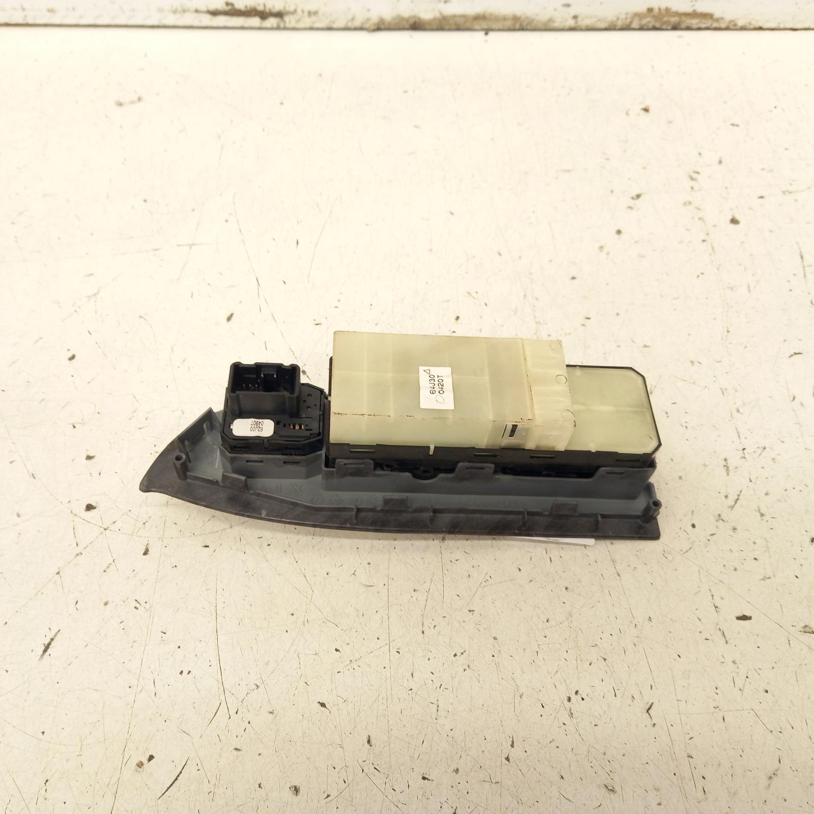 View Auto part Pwr Dr Wind Switch Suzuki Vitara 2010