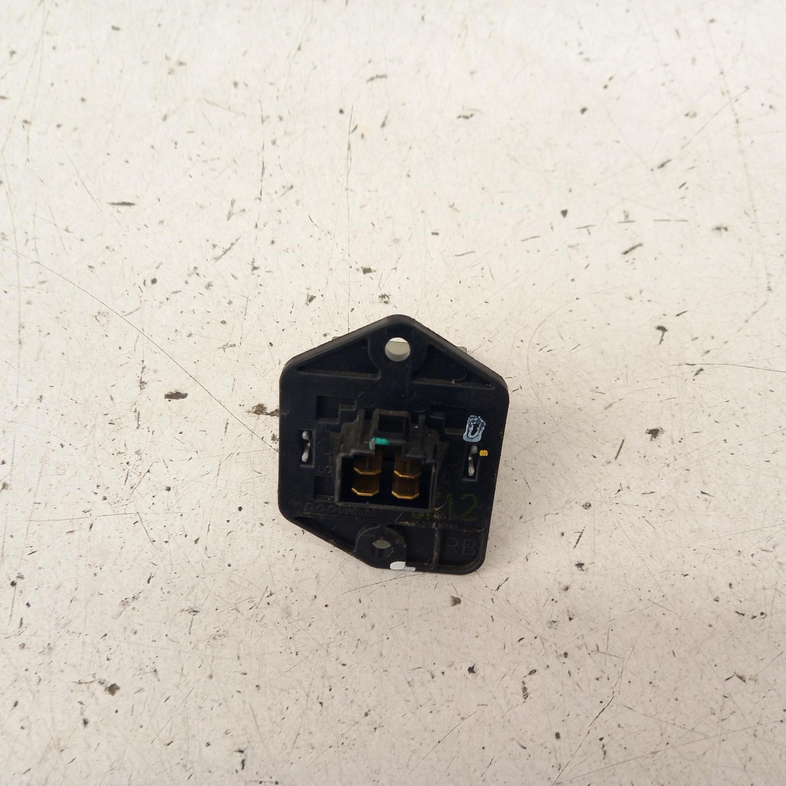 View Auto part Fan Speed Resistor Hyundai Accent 2015
