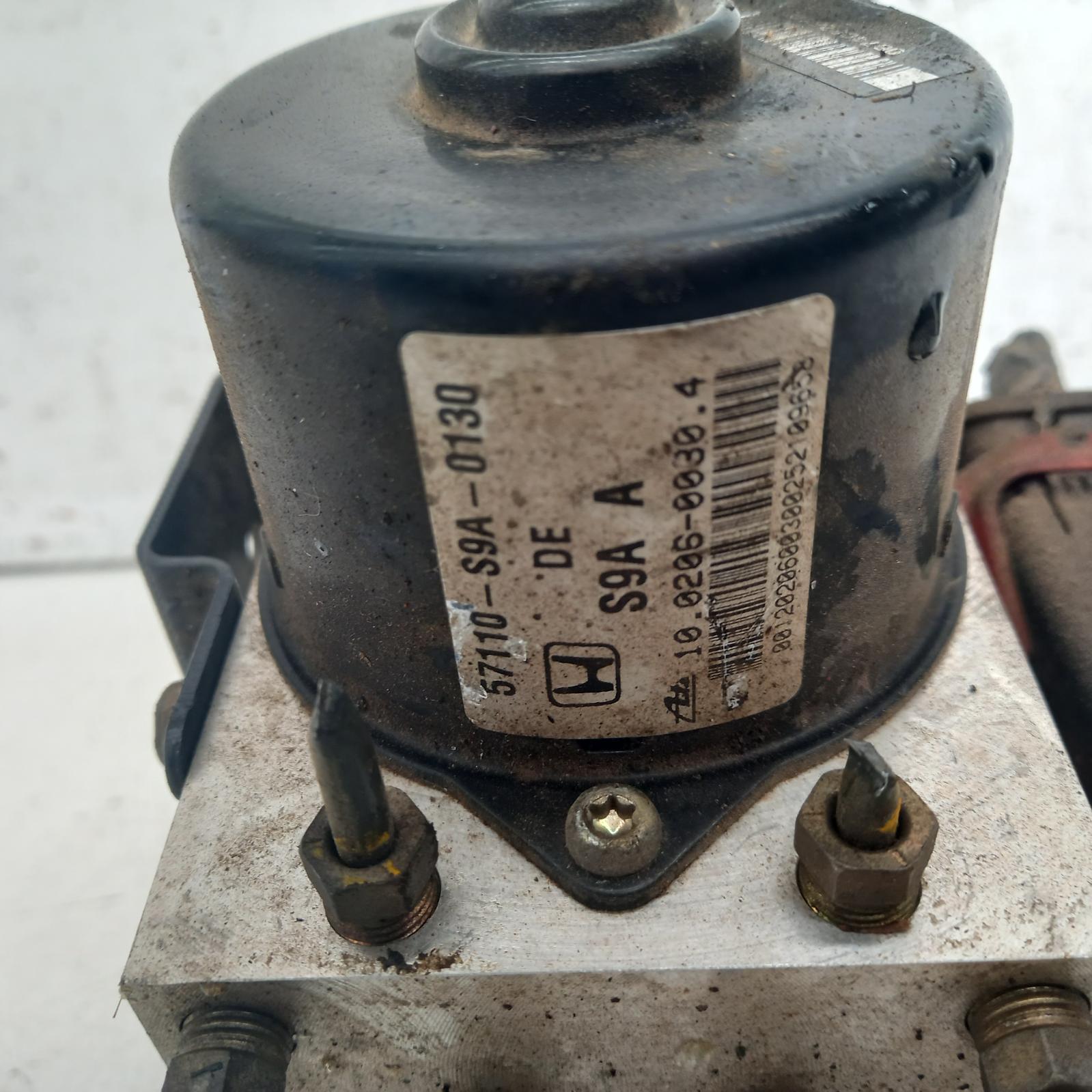 2002 Honda Crv Abs Pump/Modulator View Auto part Abs Pump/Modulator Honda Crv 2002