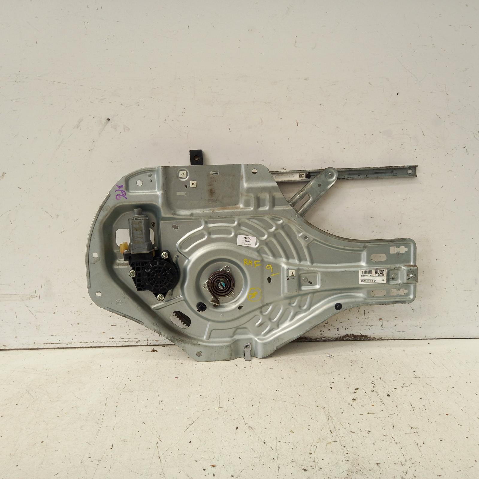View Auto part Right Front Window Reg/Motor Hyundai Tucson 2007