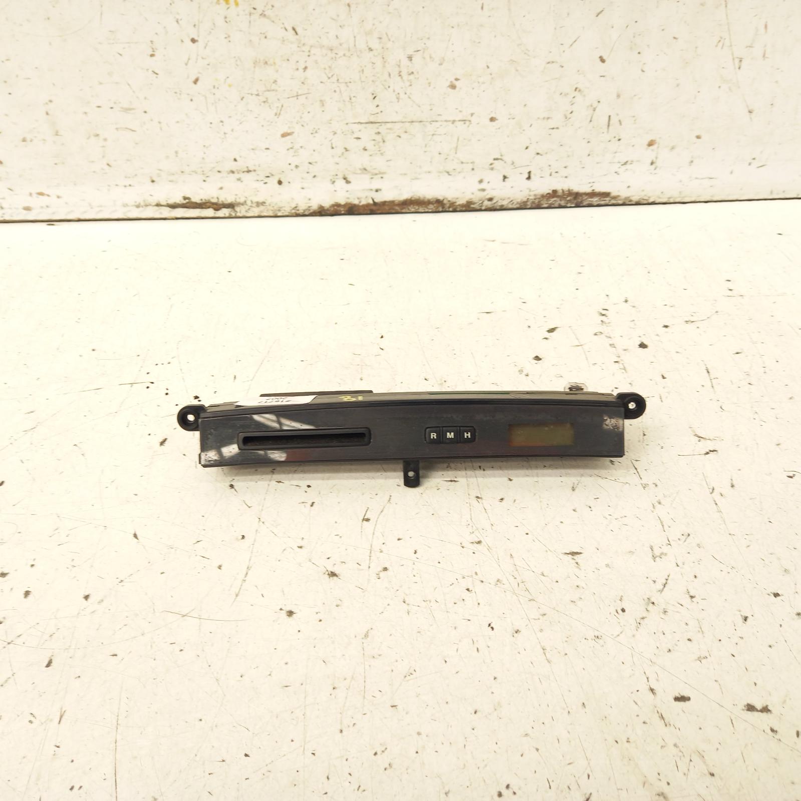 View Auto part Clock Hyundai Tucson 2007