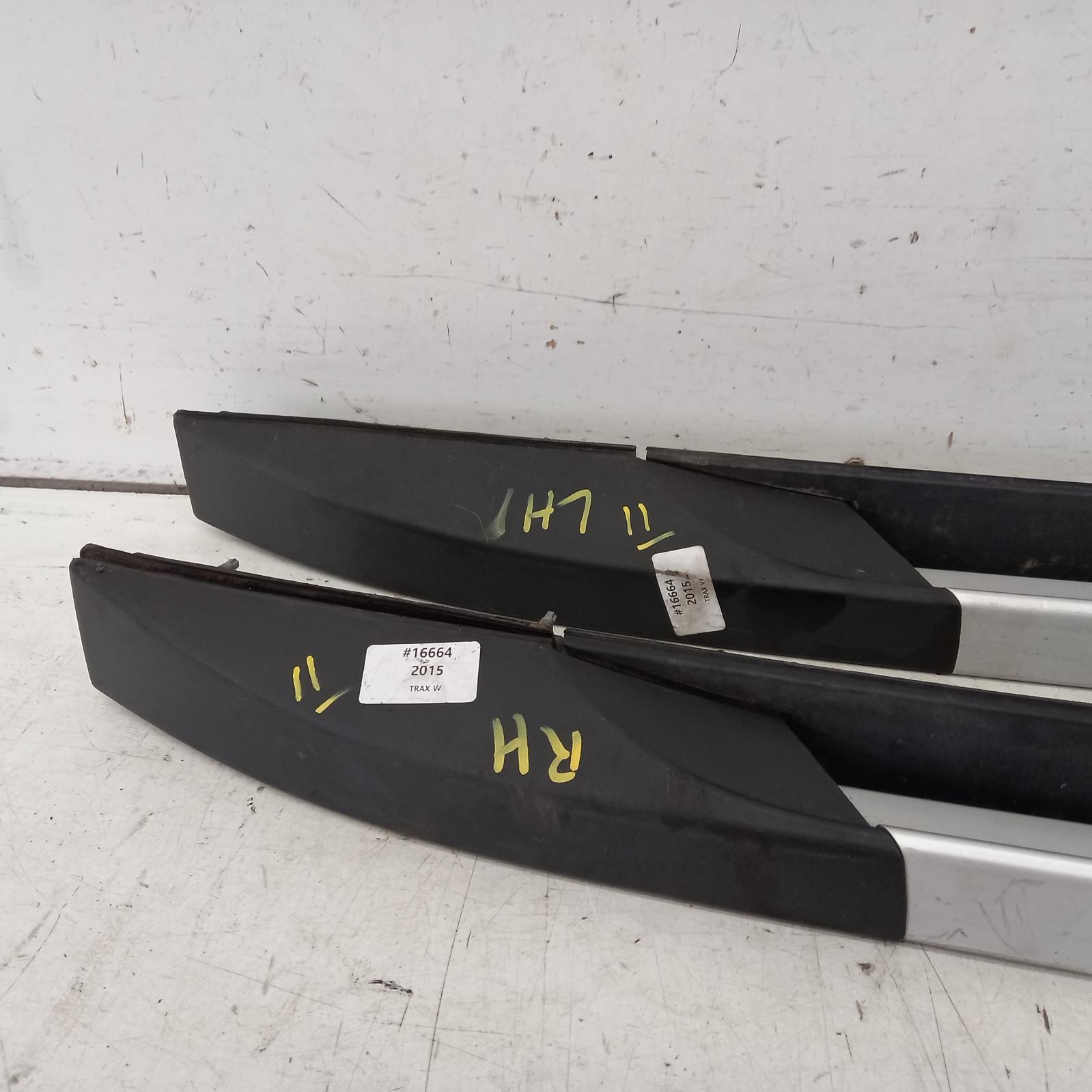 2015 Holden Trax Roof Rack/Bars View Auto part Roof Rack/Bars Holden Trax 2015