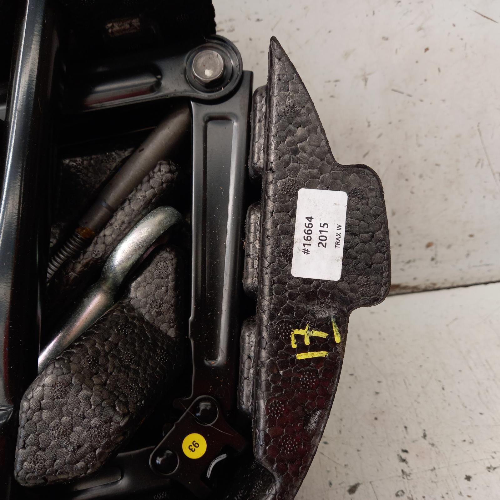 View Auto part Jack Holden Trax 2015