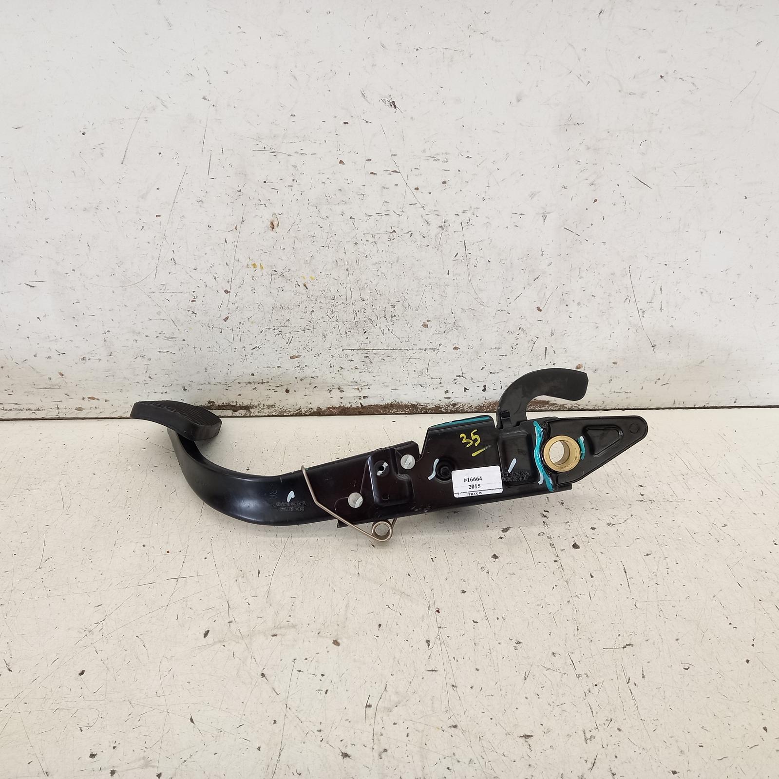 View Auto part Pedal Assembly Holden Trax 2015