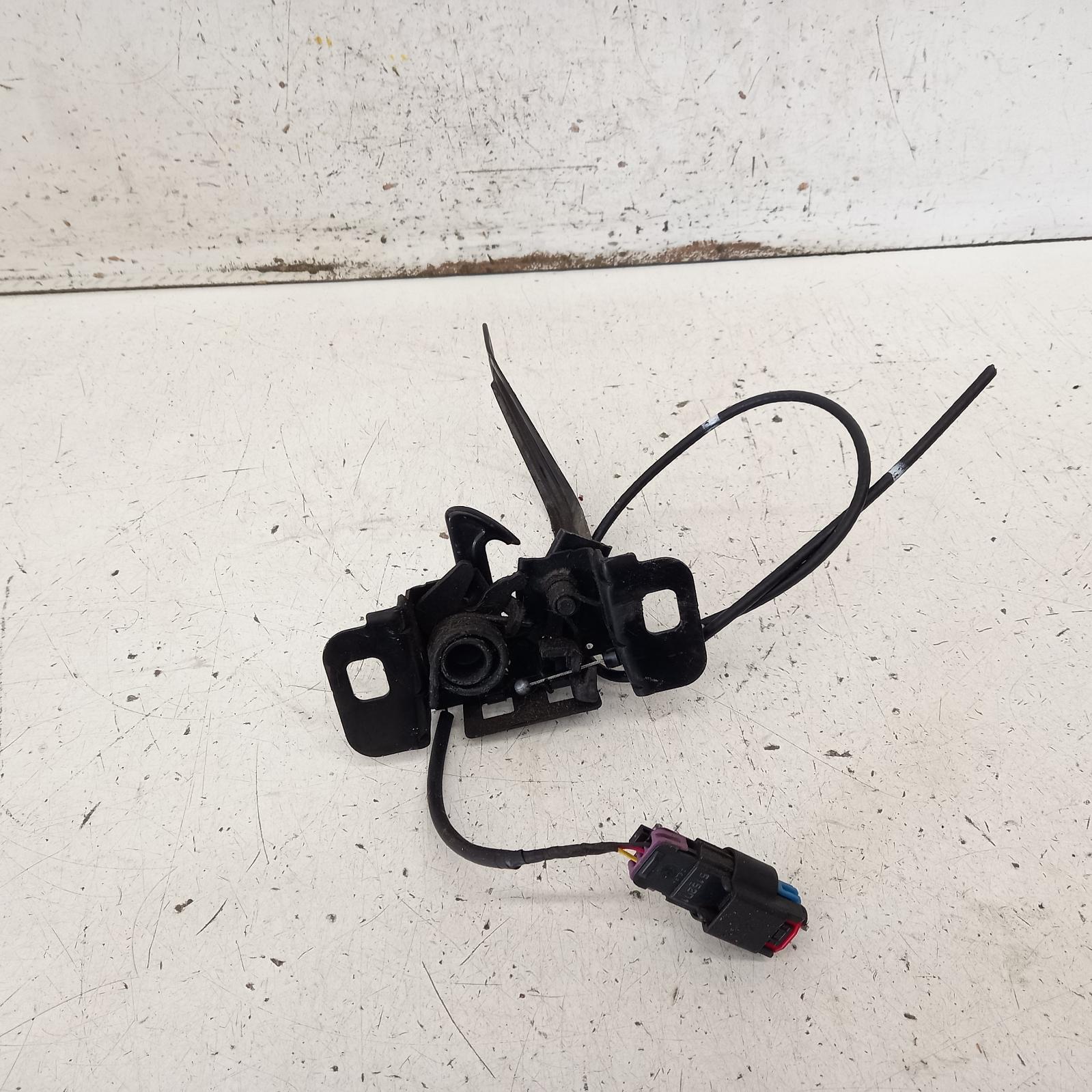2015 Holden Trax Bonnet Lock/Support View Auto part Bonnet Lock/Support Holden Trax 2015