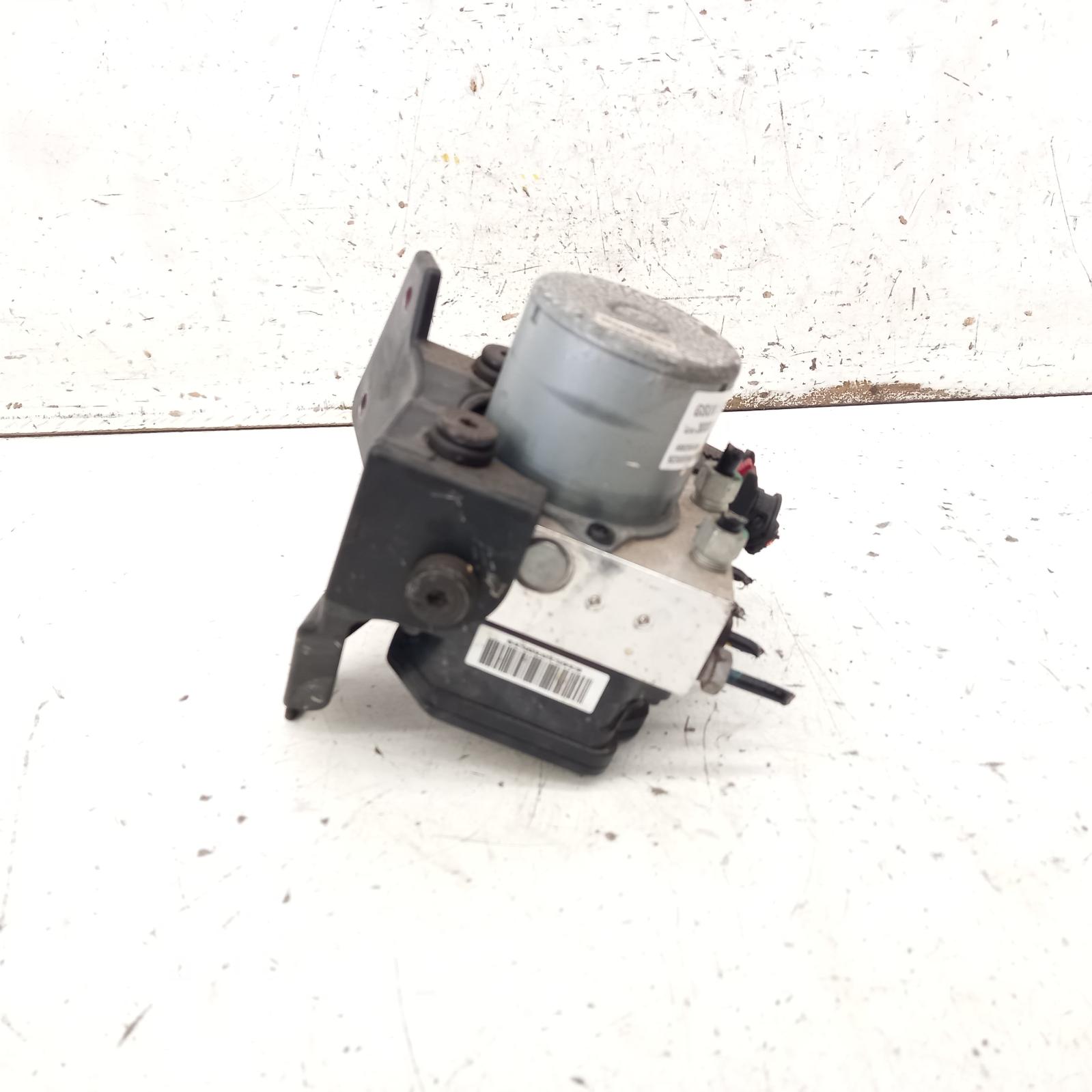 View Auto part Abs Pump/Modulator Holden Trax 2015