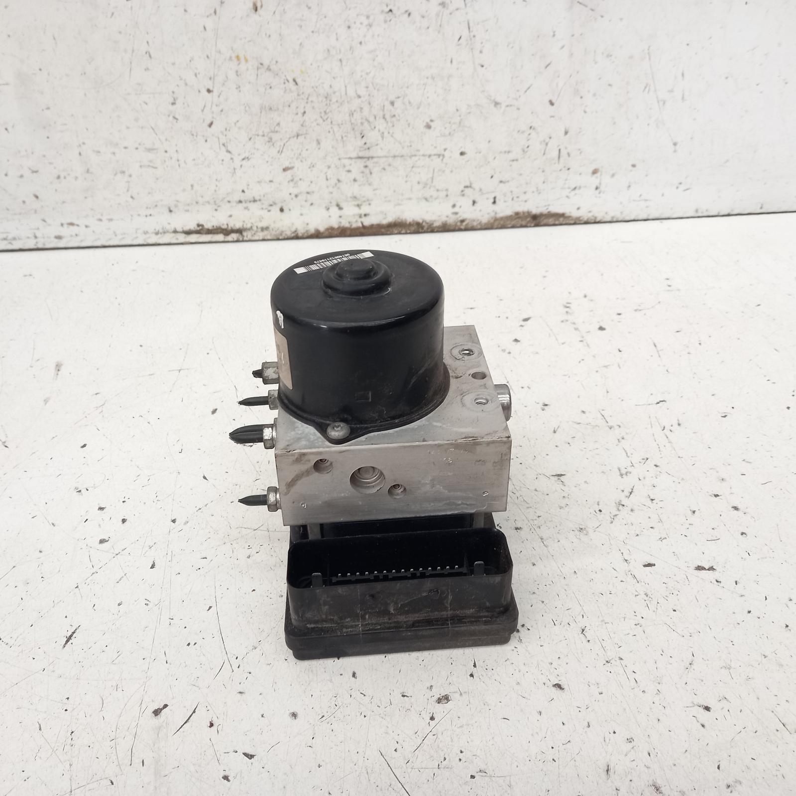 Abs Pump/Modulator Navara Nissan 2007