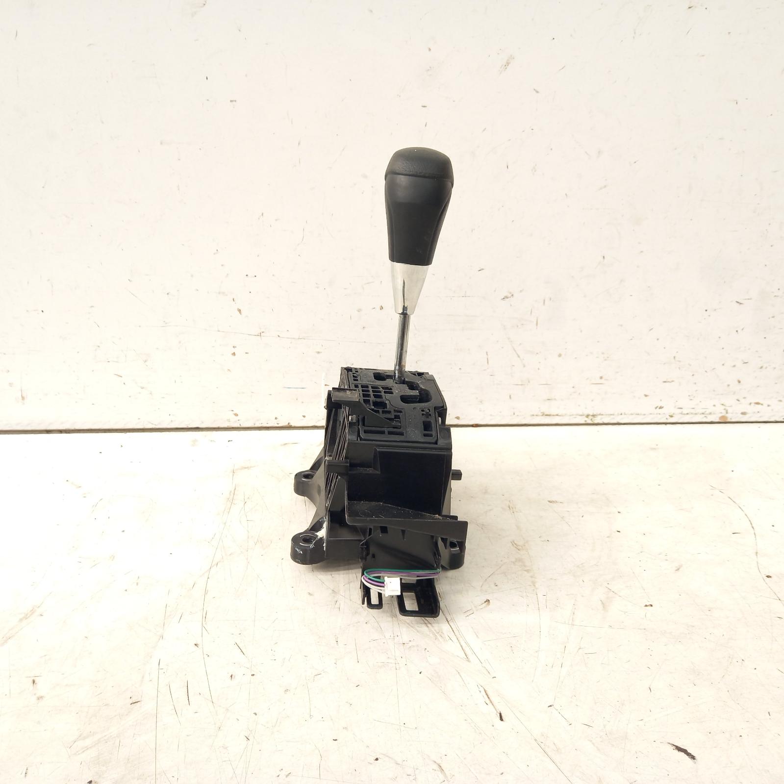 View Auto part Gear Stick/Shifter Toyota Hilux 2018