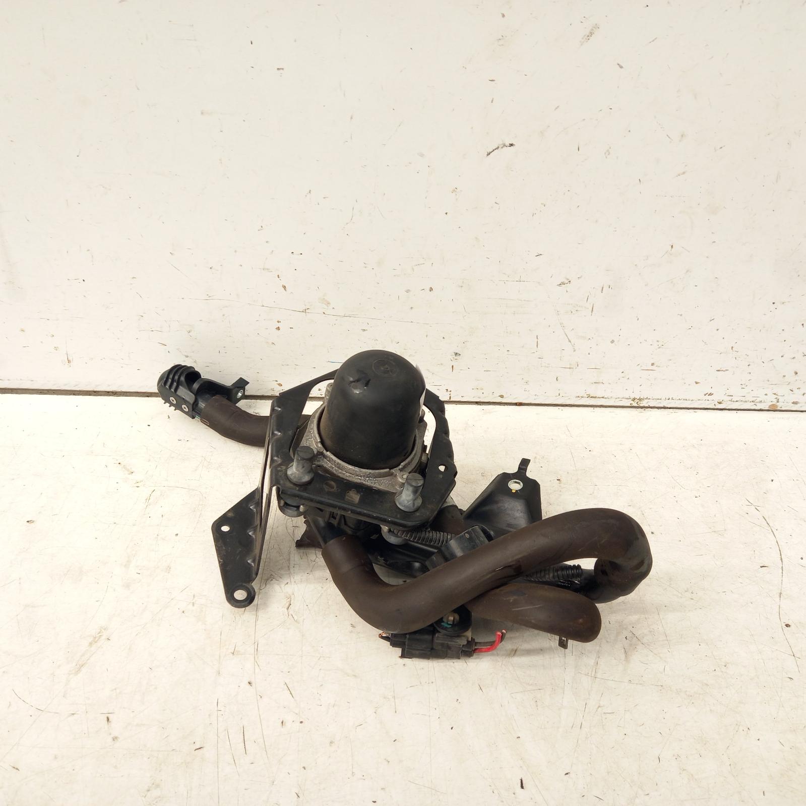View Auto part Vacuum/Air Pump Toyota Hilux 2018