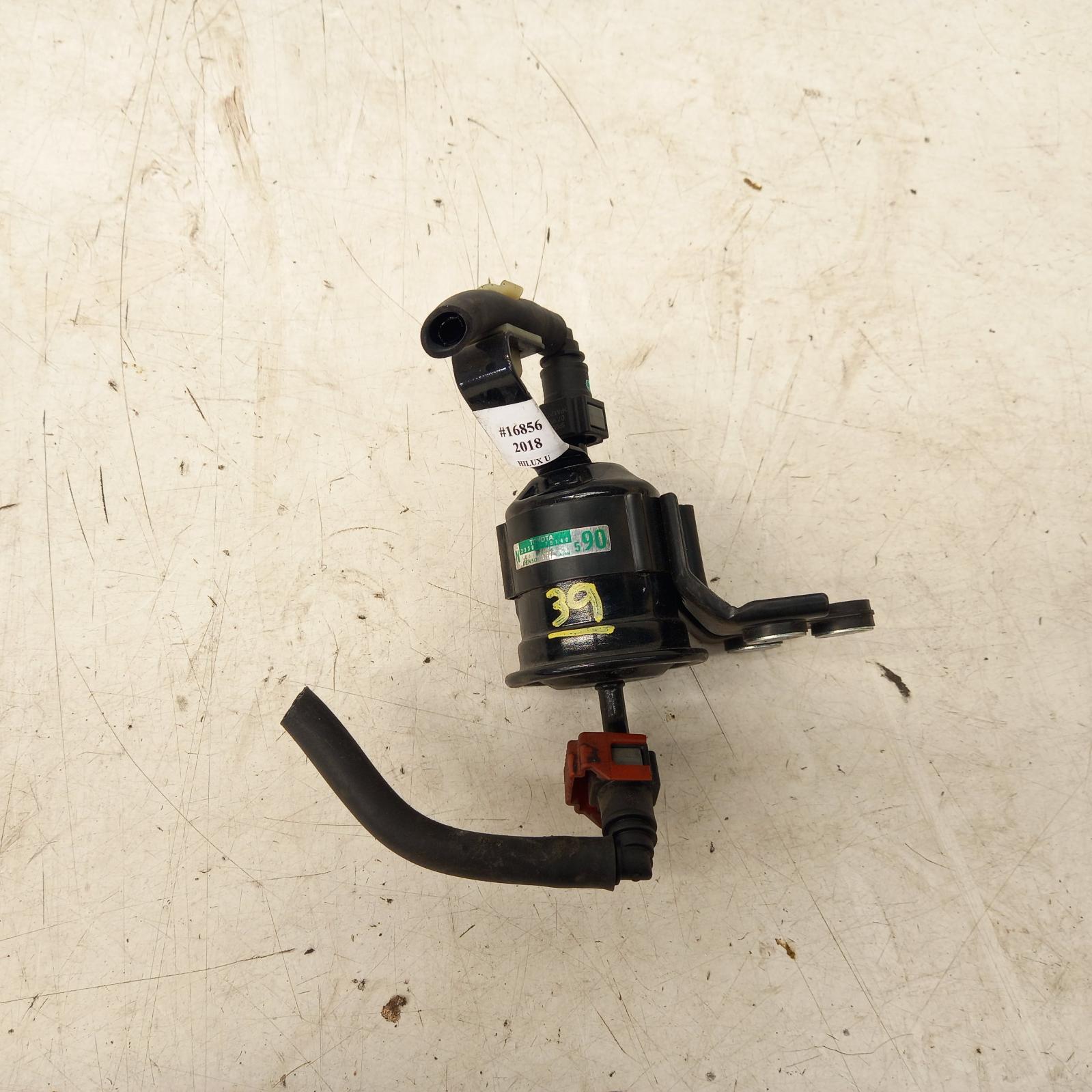 View Auto part Fuel Filter Housing Toyota Hilux 2018