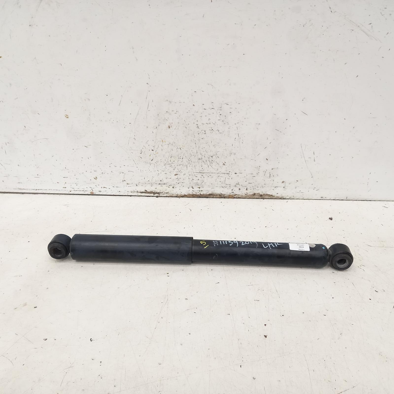 View Auto part Shock Absorber Toyota Hilux 2019
