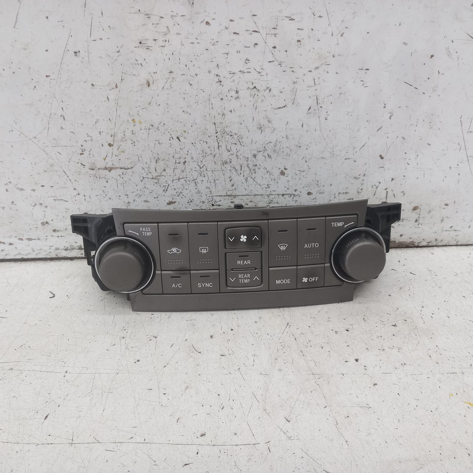 View Auto part Heater/Ac Controls Toyota Kluger 2007
