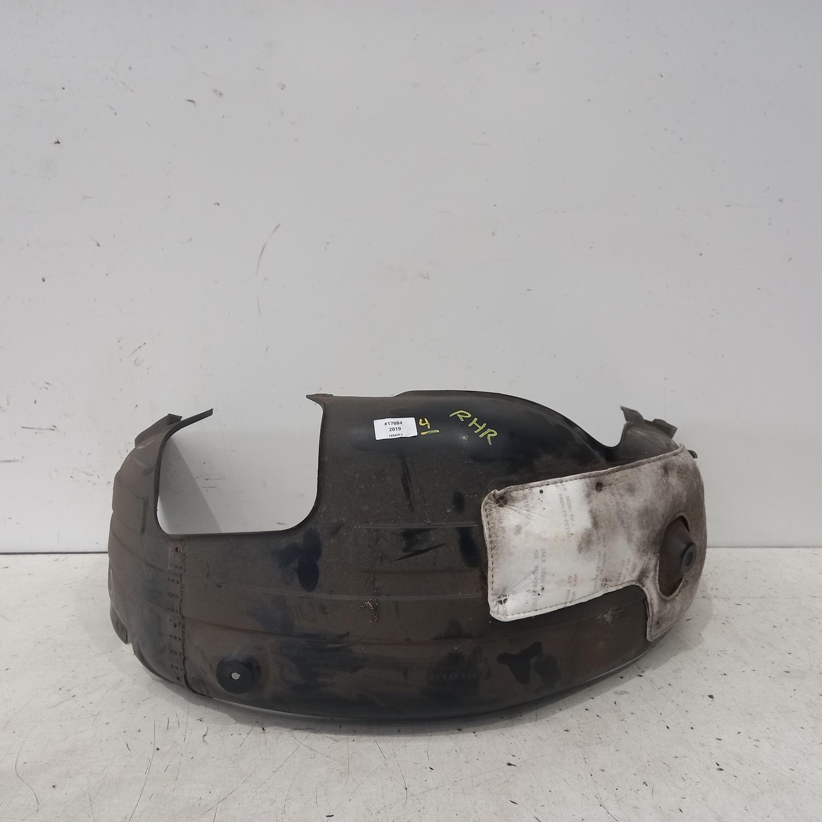 View Auto part Right Guard Liner Kia Cerato 2019