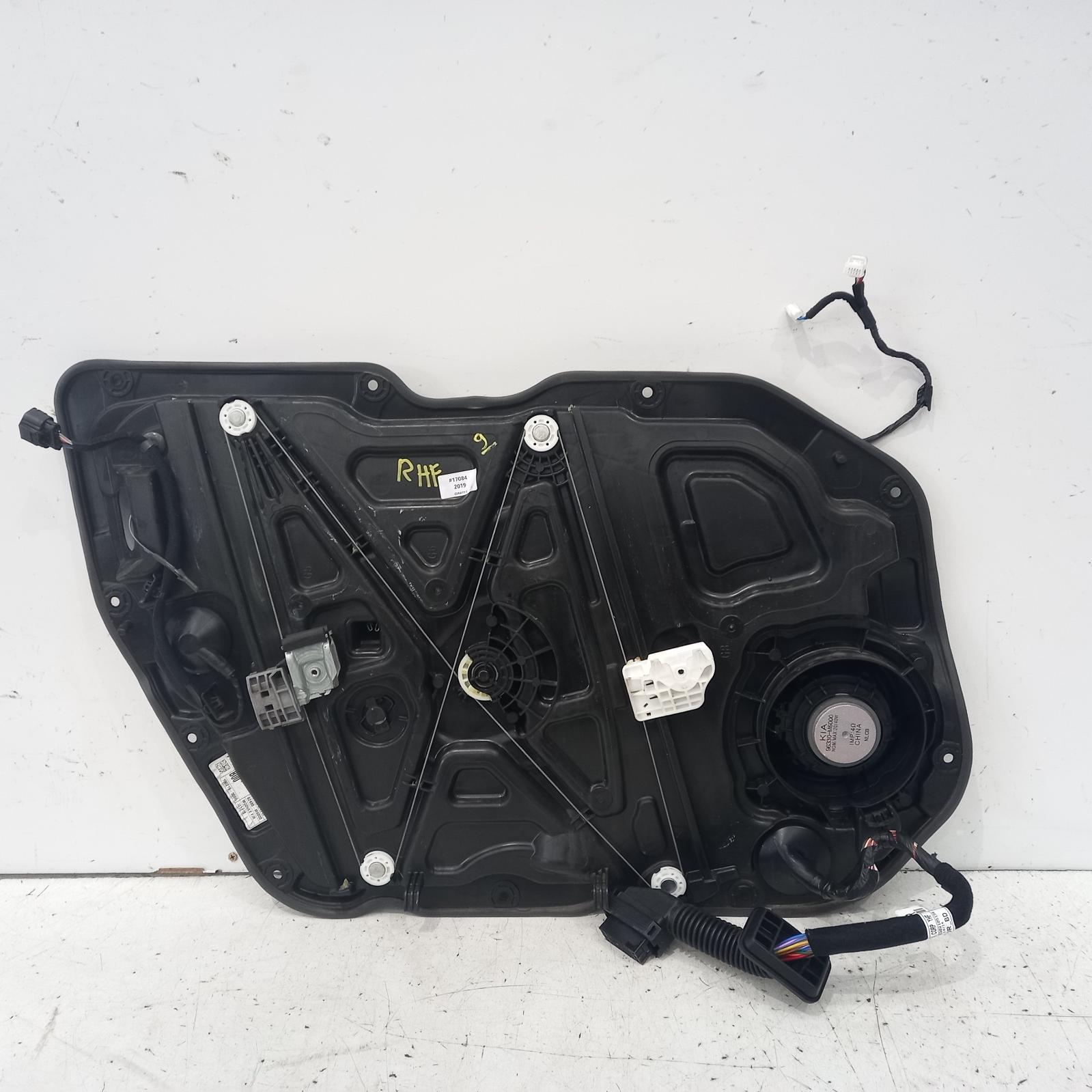 View Auto part Right Front Window Reg/Motor Kia Cerato 2019