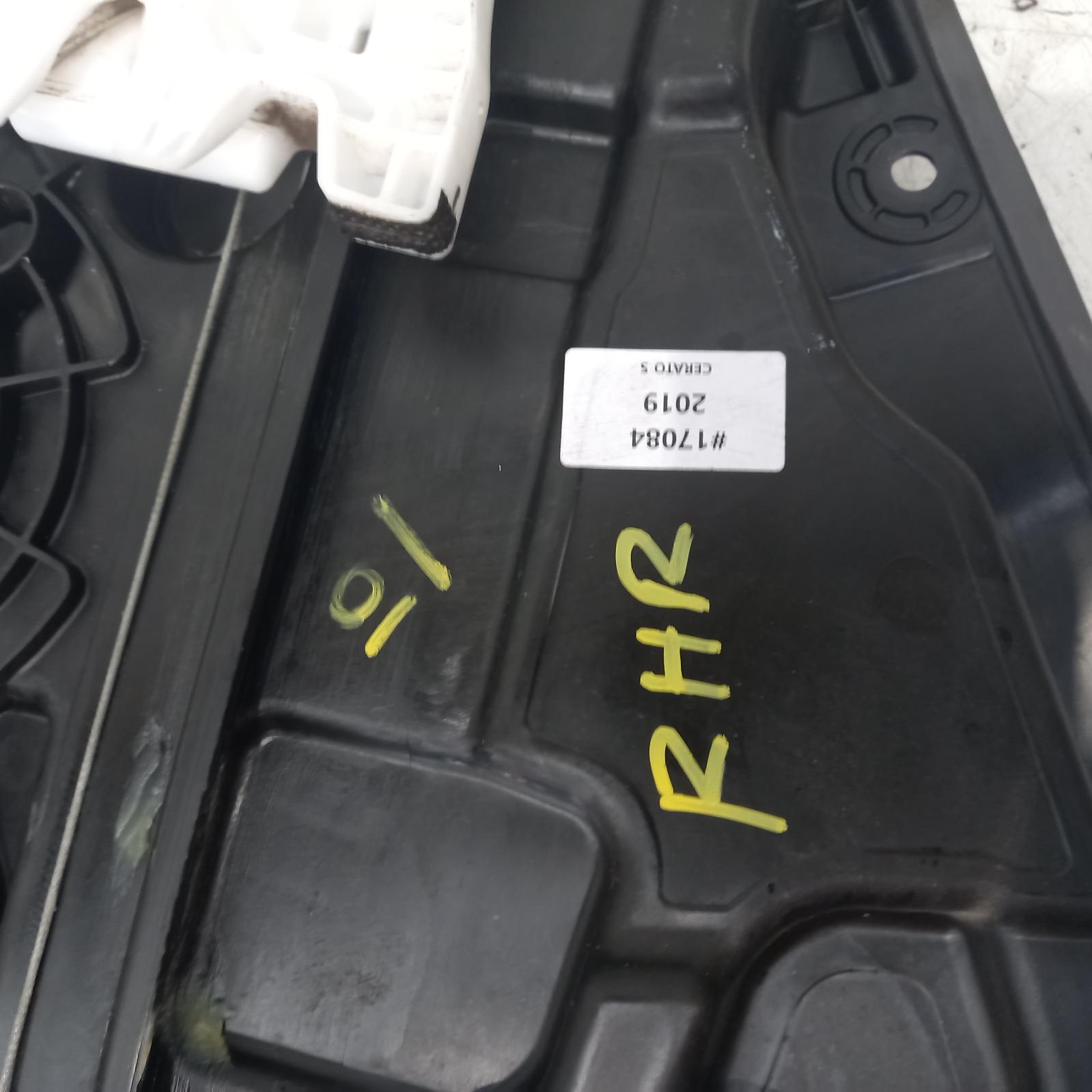 View Auto part Right Rear Wnd Reg/Motor Kia Cerato 2019