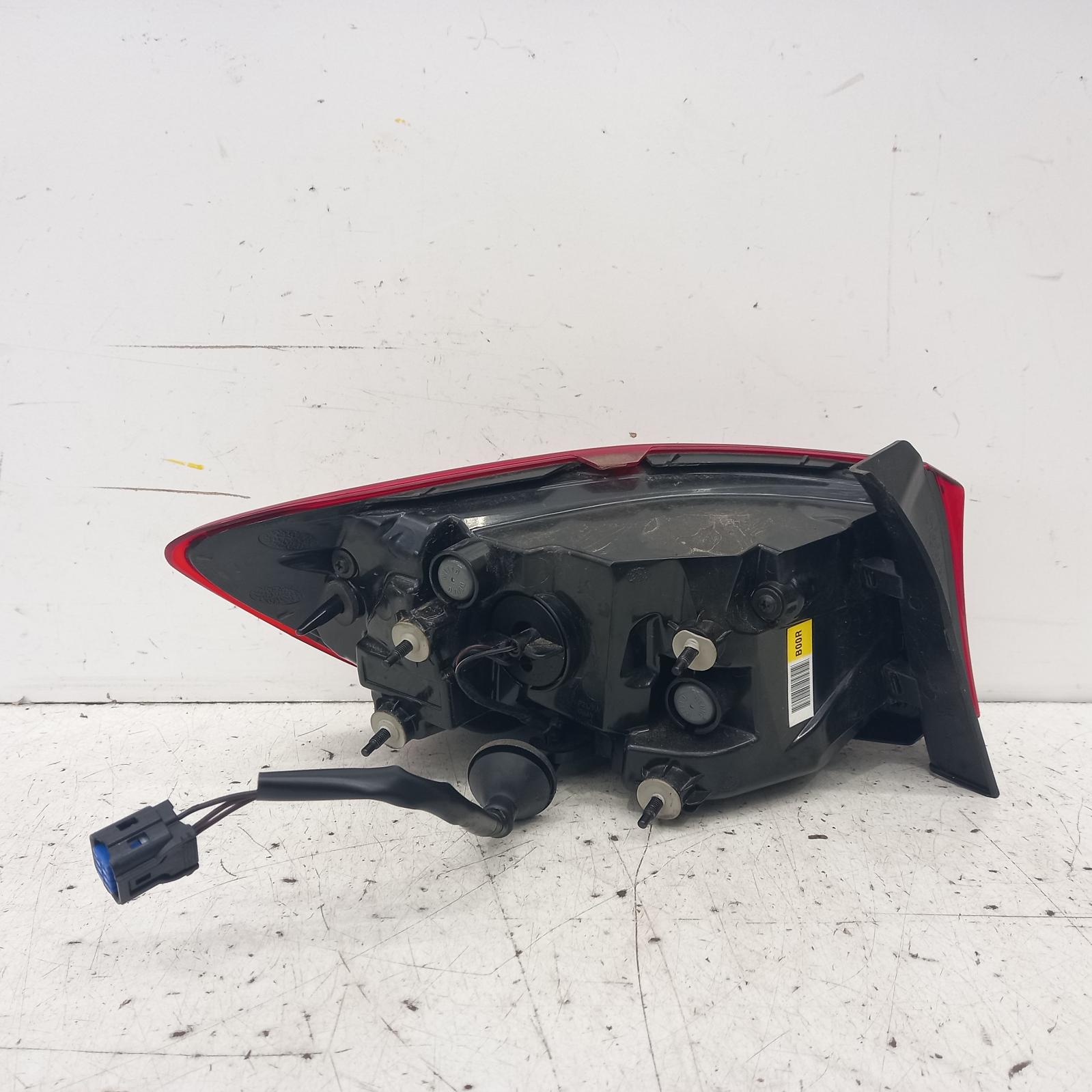View Auto part Right Taillight Kia Cerato 2019