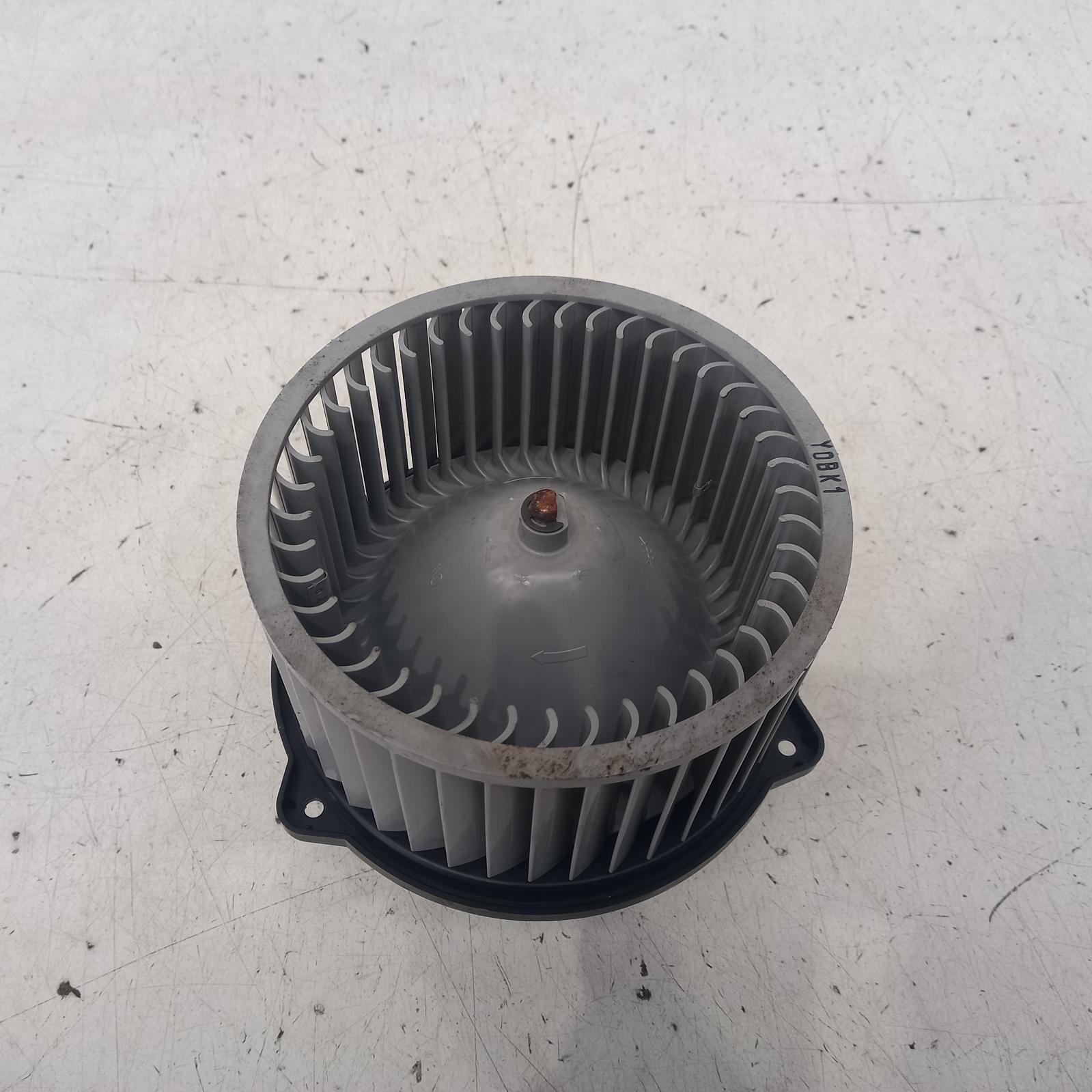 View Auto part Heater Fan Motor Kia Cerato 2019