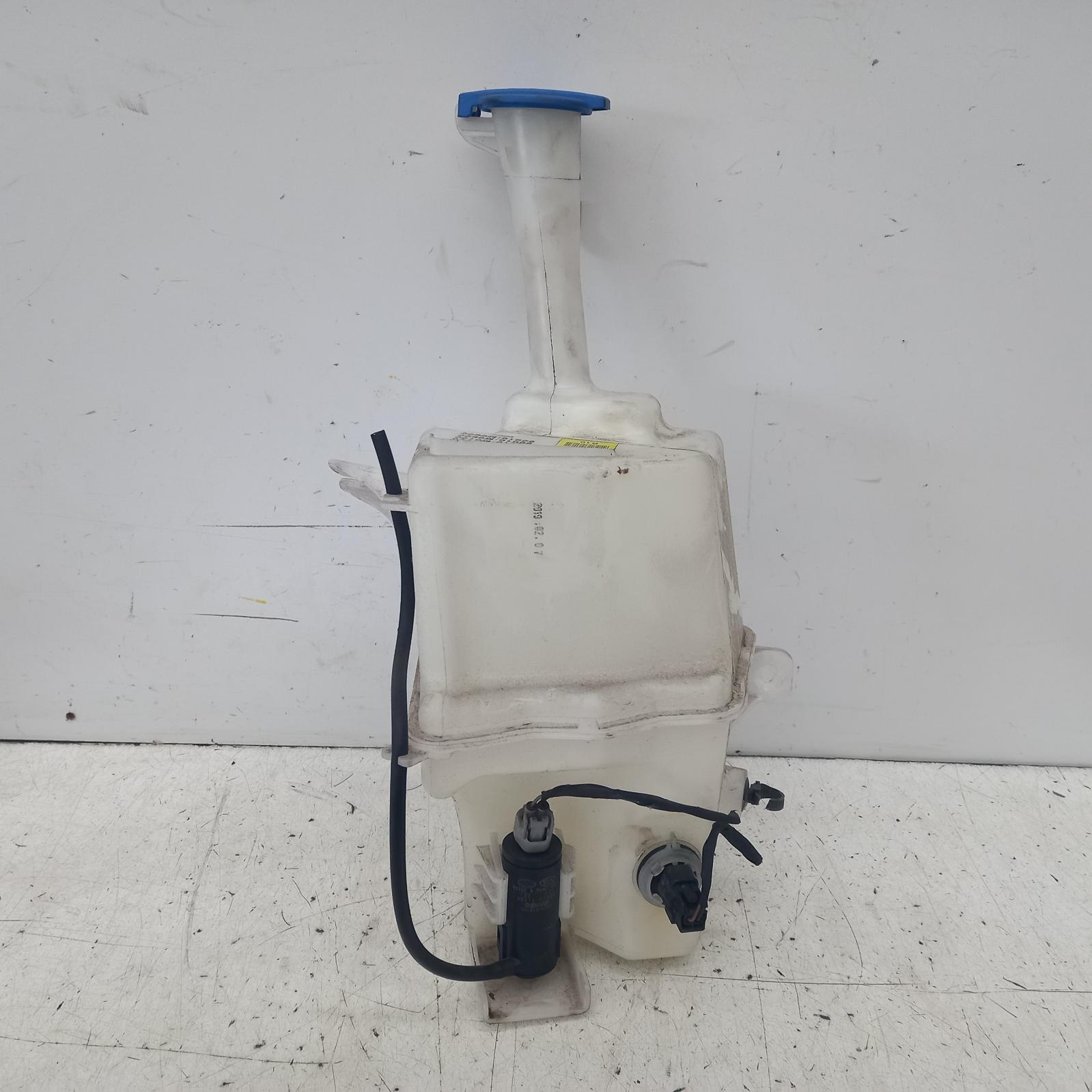 View Auto part Washer Bottle Kia Cerato 2019