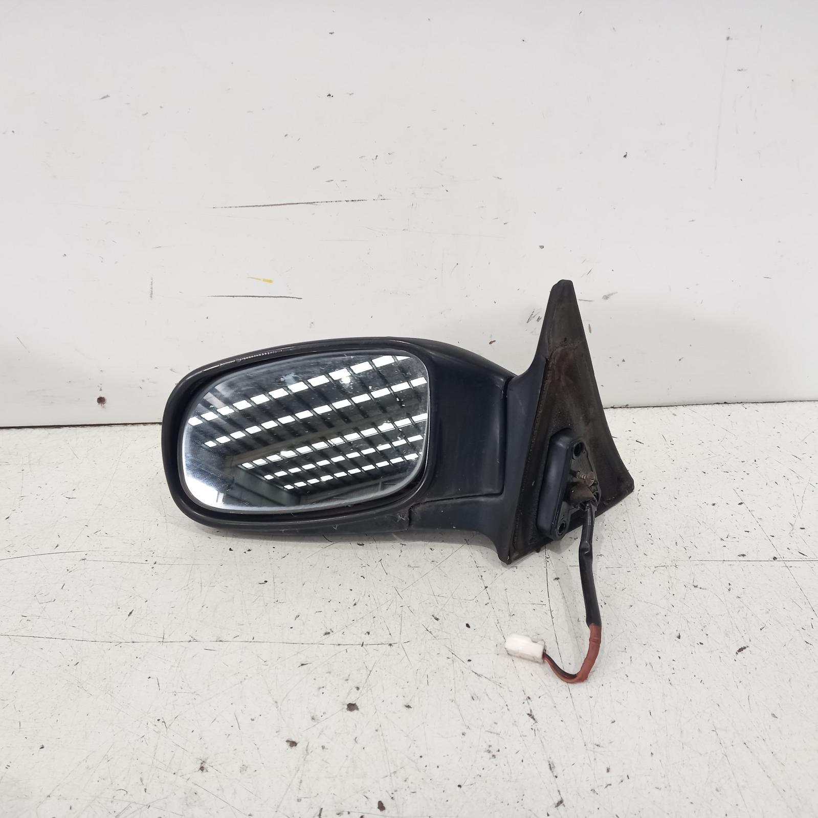View Auto part Left Door Mirror Toyota Rav4 1995