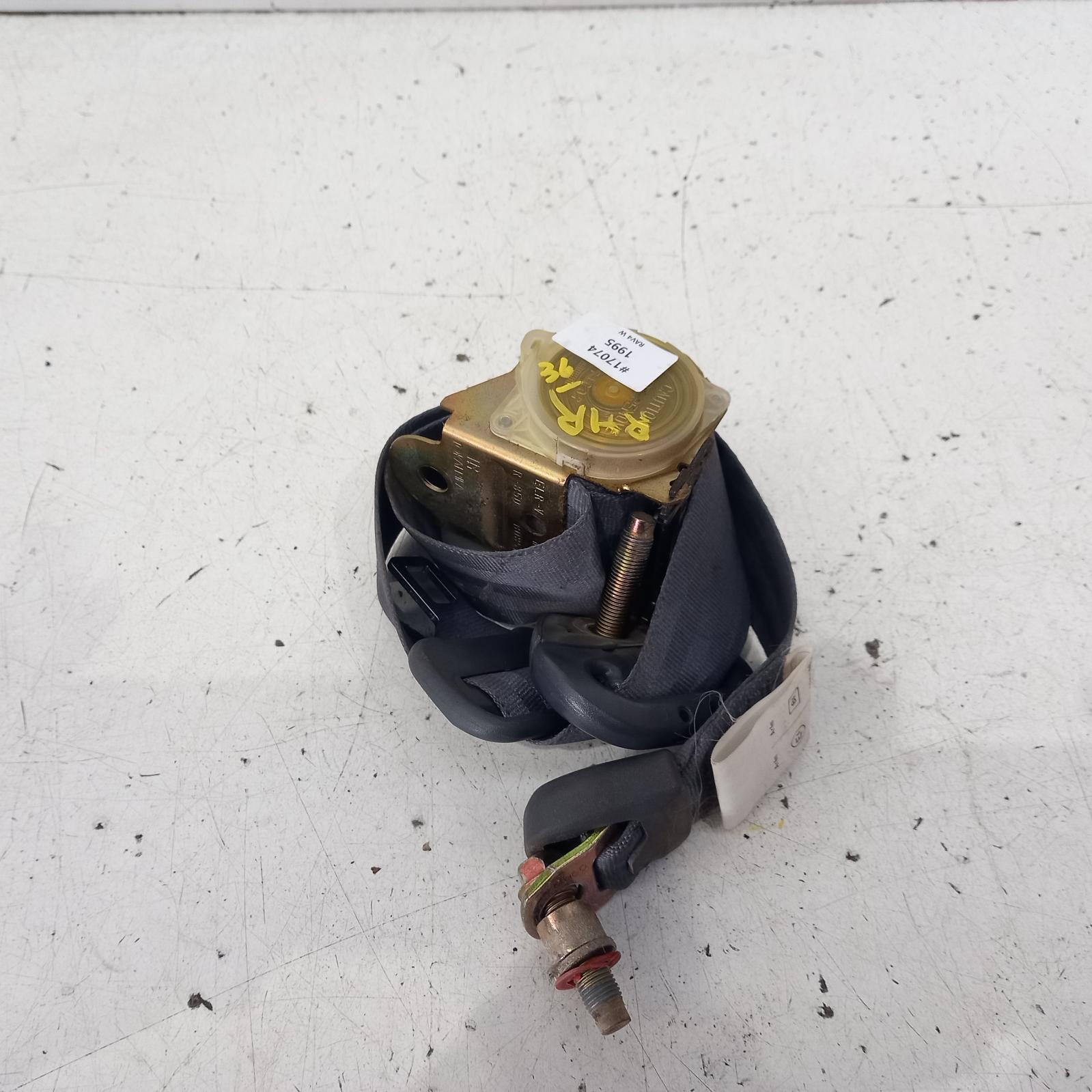 View Auto part Seatbelt/Stalk Toyota Rav4 1995