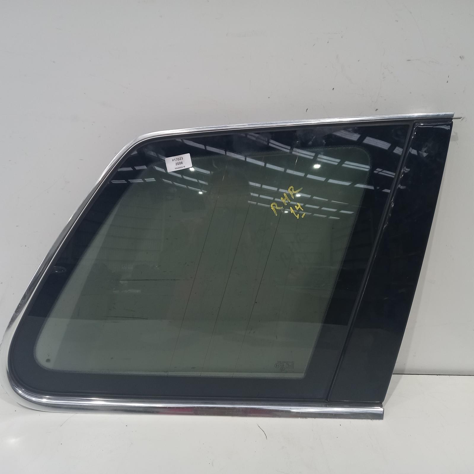 View Auto part Left Rear Side Glass Volkswagen Touareg 2008