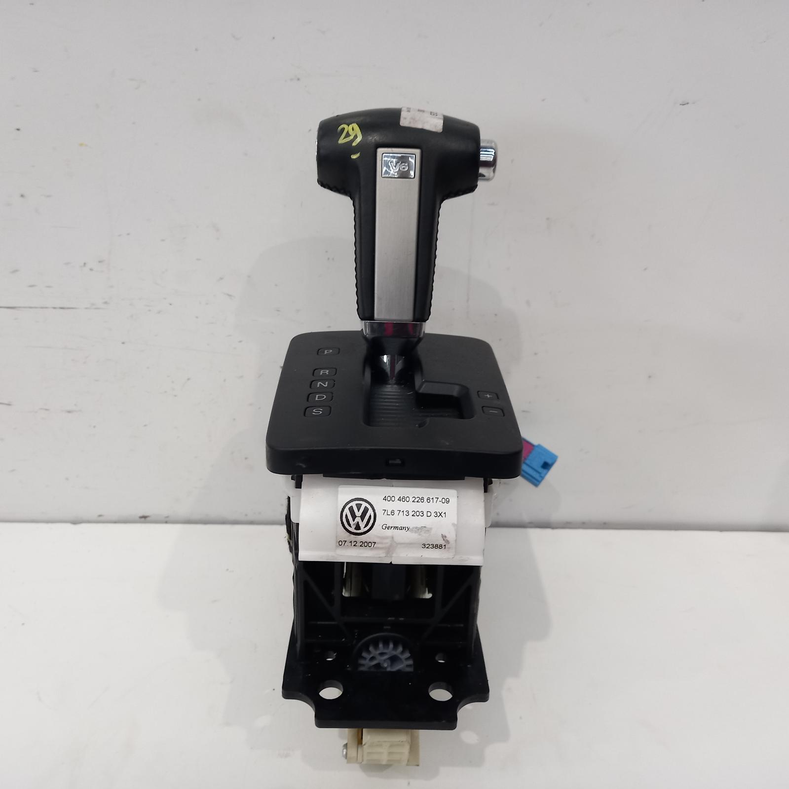 View Auto part Gear Stick/Shifter Volkswagen Touareg 2008