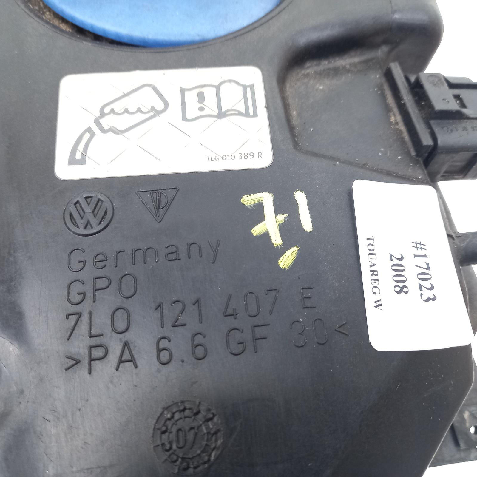 View Auto part Overflow Bottle Volkswagen Touareg 2008