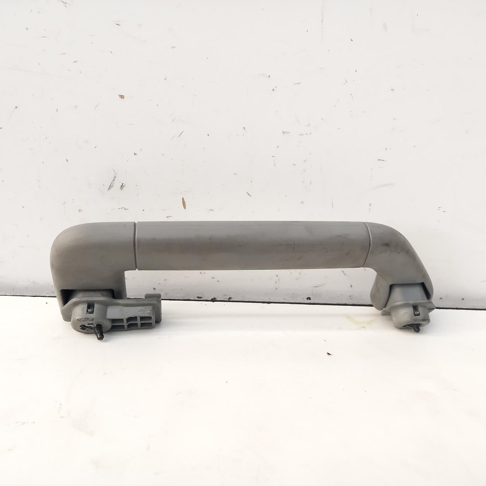 2008 Volkswagen Touareg Grab Handle View Auto part Grab Handle Volkswagen Touareg 2008