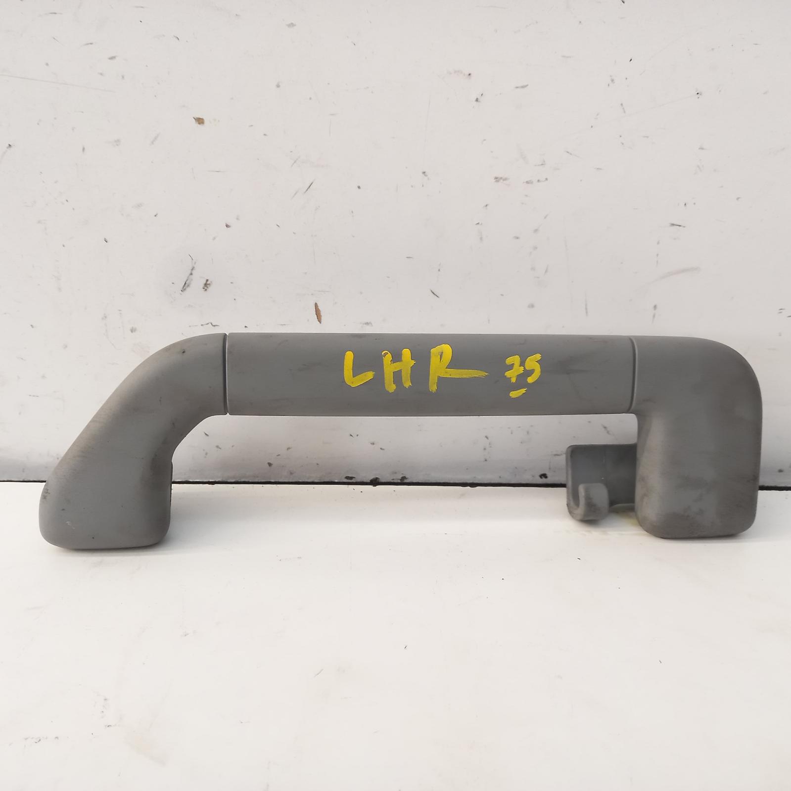 2008 Volkswagen Touareg Grab Handle View Auto part Grab Handle Volkswagen Touareg 2008