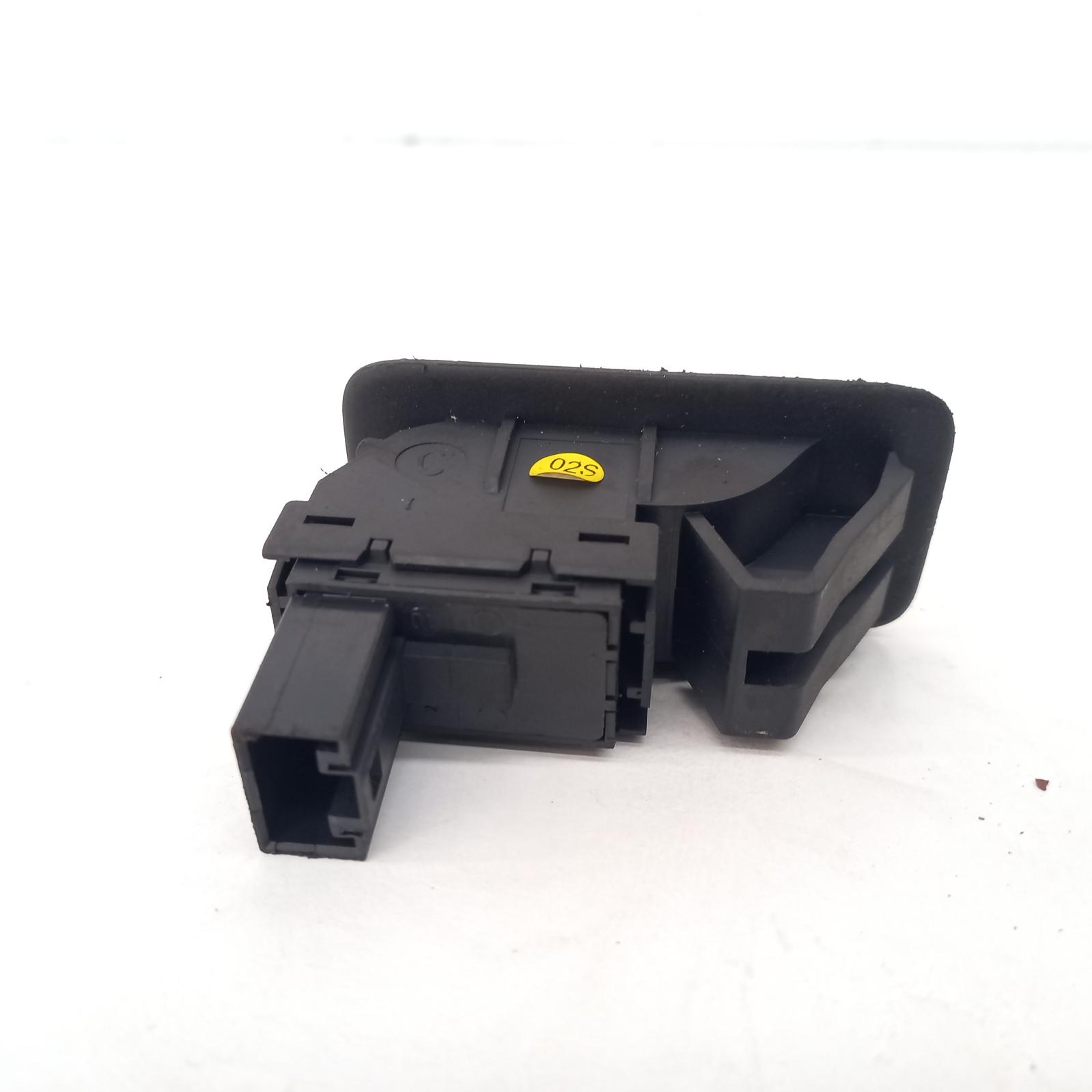 View Auto part Pwr Dr Wind Switch Volkswagen Touareg 2008