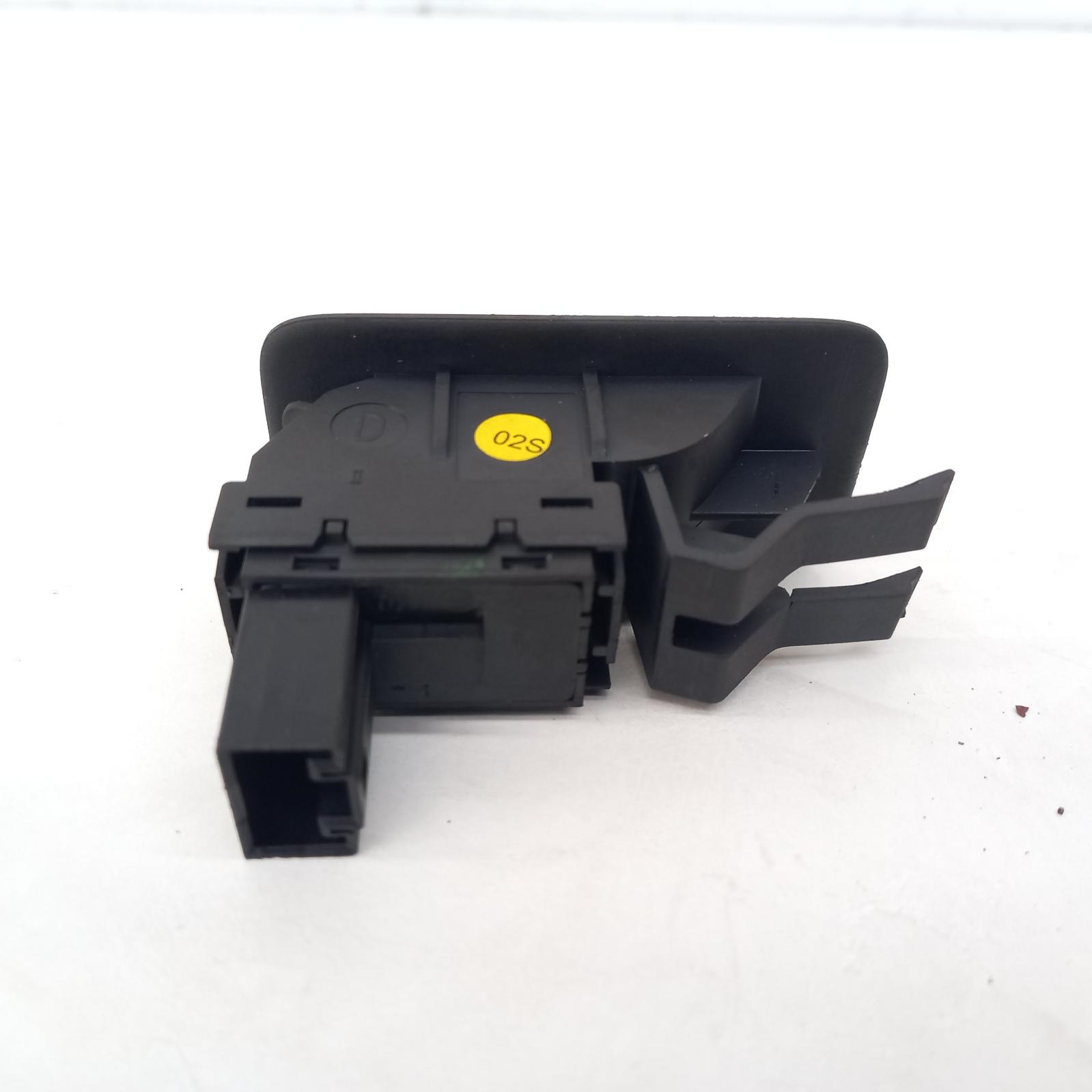 View Auto part Pwr Dr Wind Switch Volkswagen Touareg 2008