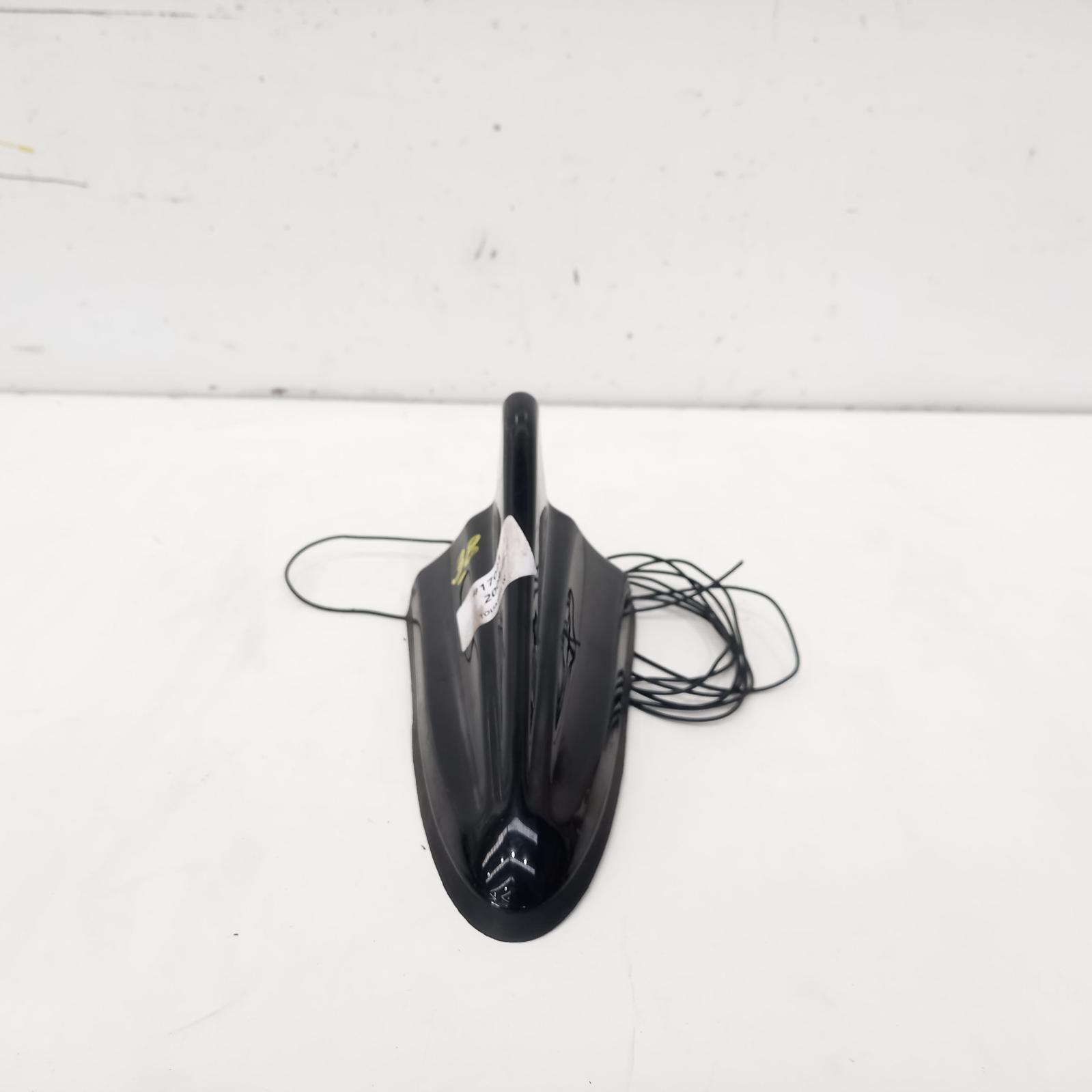 2008 Volkswagen Touareg Antenna View Auto part Antenna Volkswagen Touareg 2008