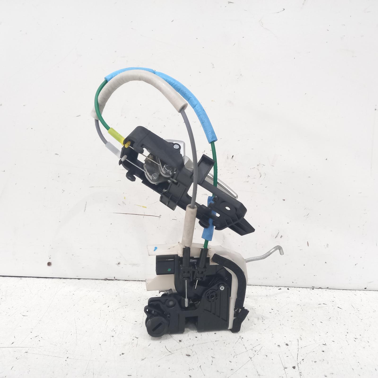 View Auto part Door/Boot/Gate Lock Kia Picanto 2021