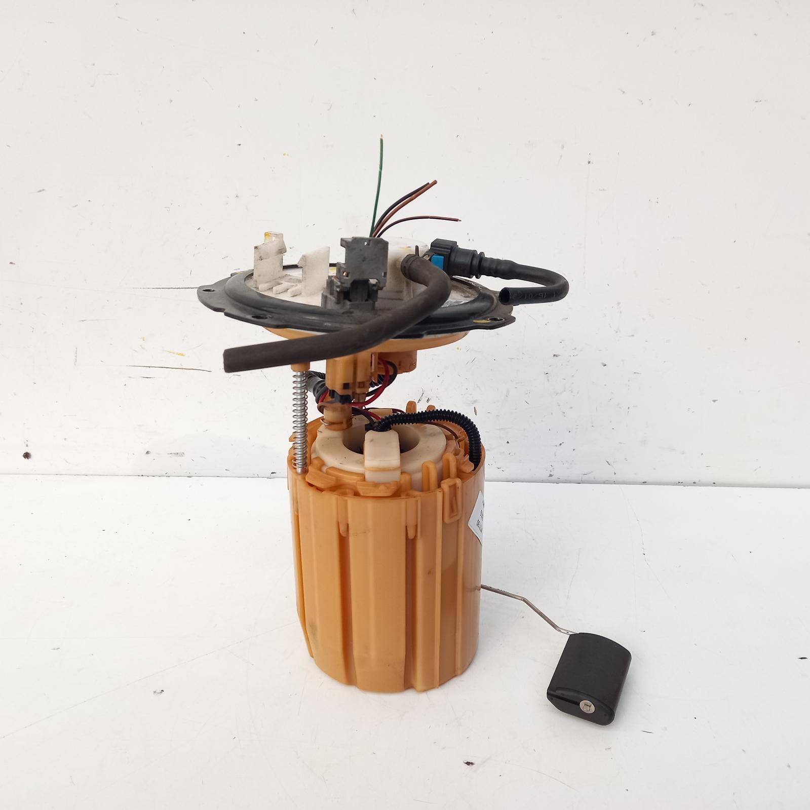 View Auto part Fuel Pump Hyundai Accent 2016