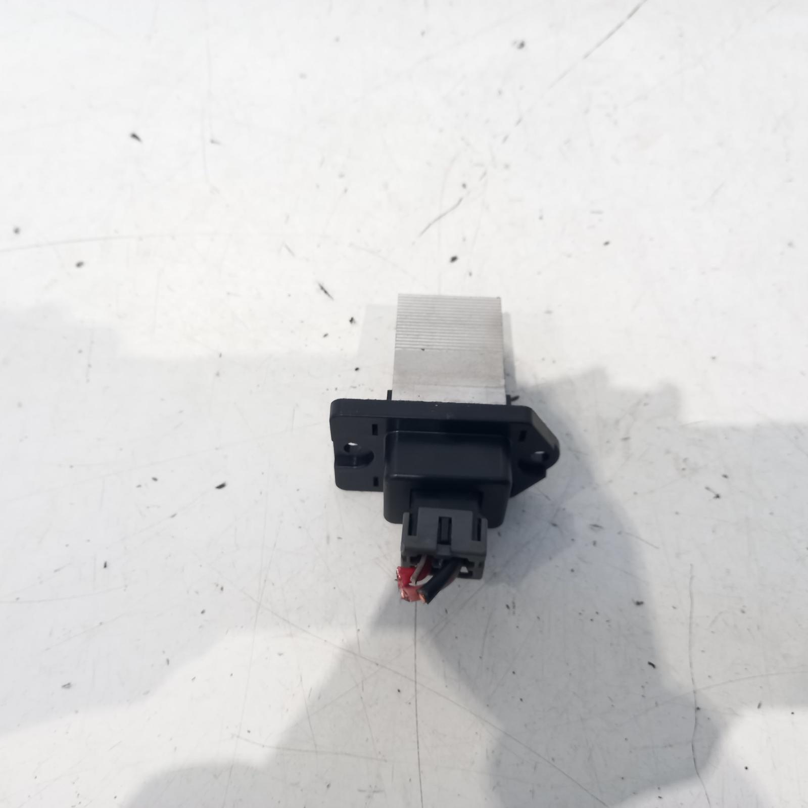 2010 Kia Cerato Fan Speed Resistor View Auto part Fan Speed Resistor Kia Cerato 2010