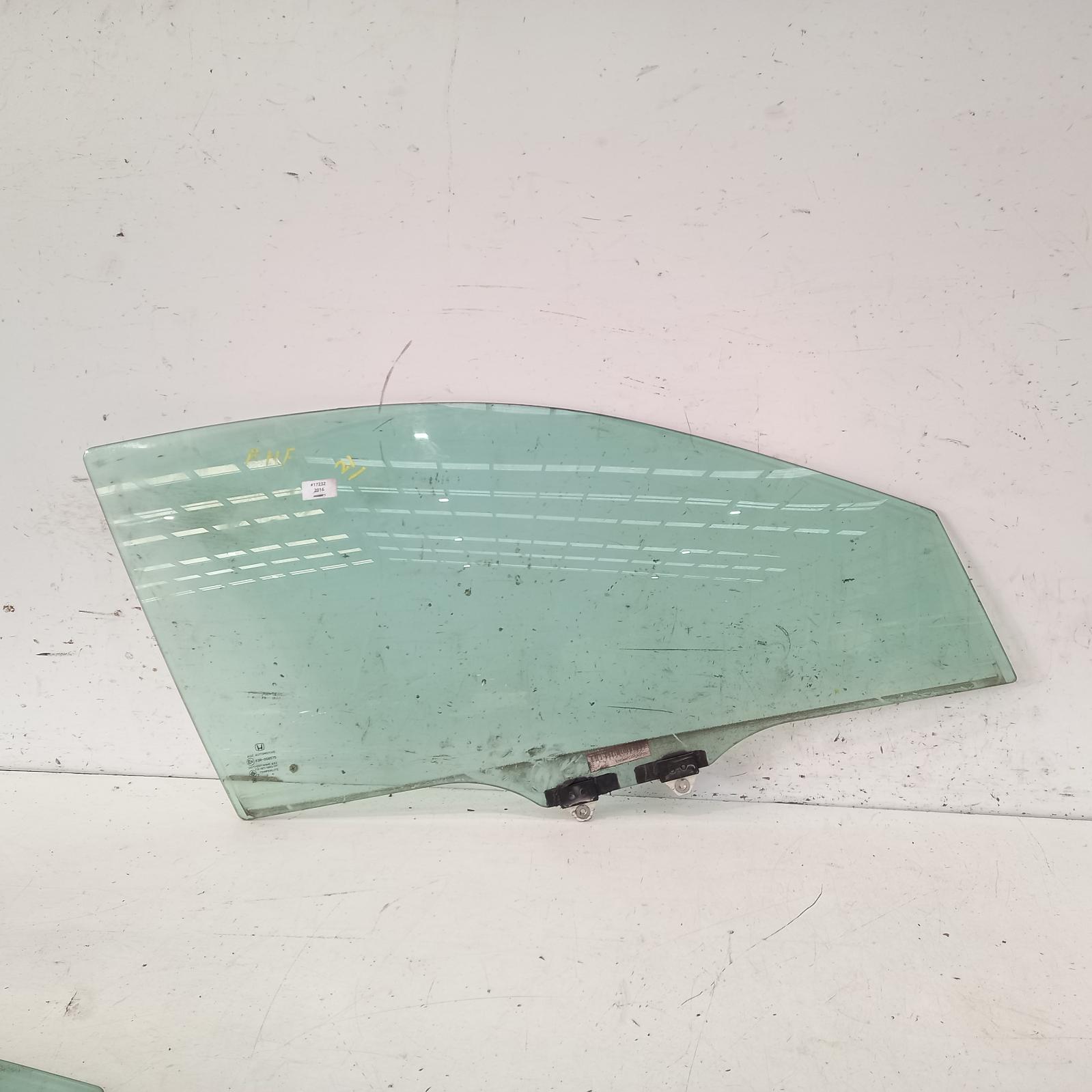2016 Honda Accord Right Front Door Window View Auto part Right Front Door Window Honda Accord 2016