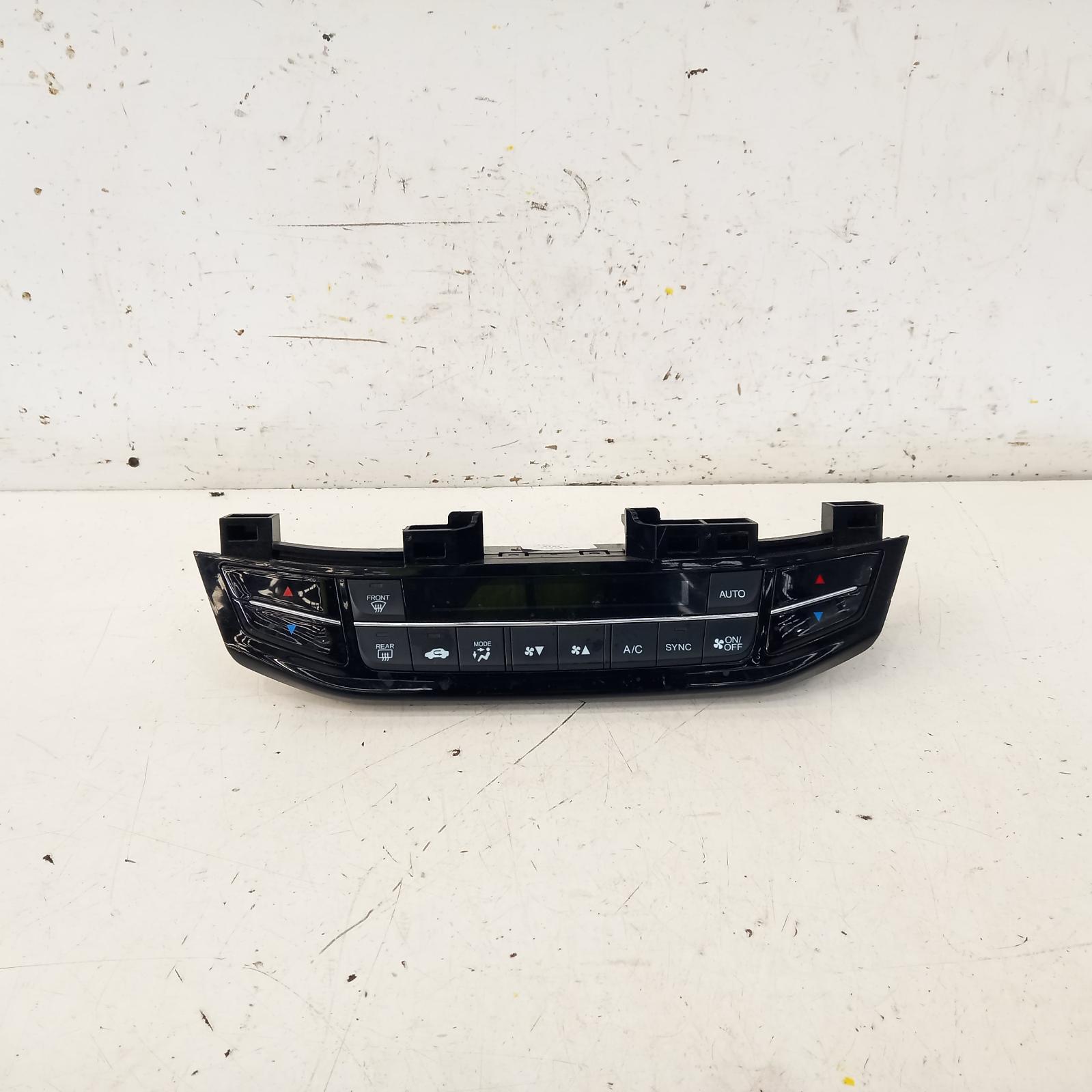 View Auto part Heater/Ac Controls Honda Accord 2016