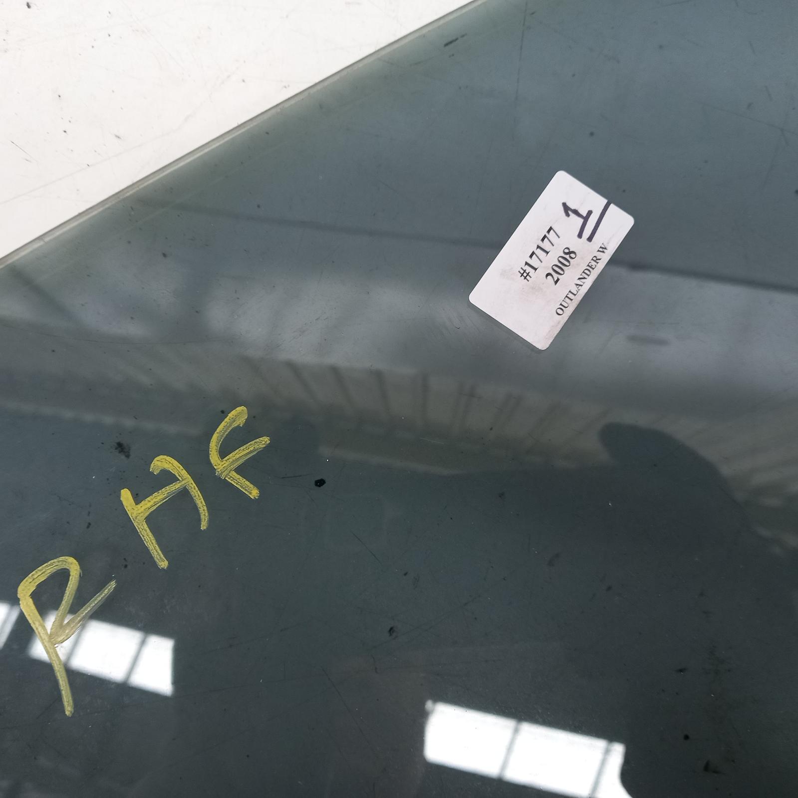 View Auto part Right Front Door Window Mitsubishi Outlander 2008