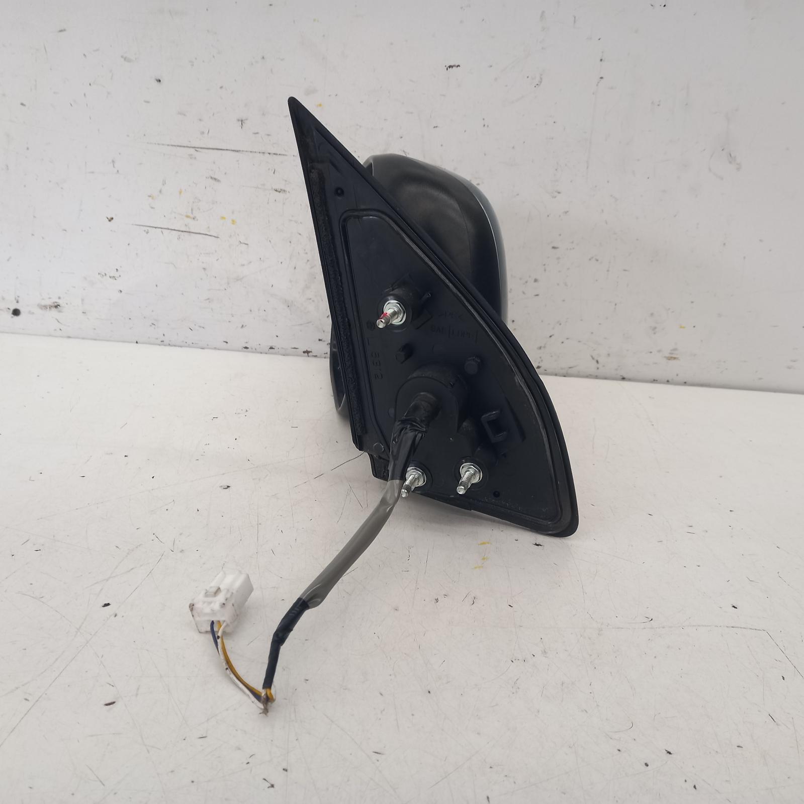 2008 Mitsubishi Outlander Left Door Mirror View Auto part Left Door Mirror Mitsubishi Outlander 2008