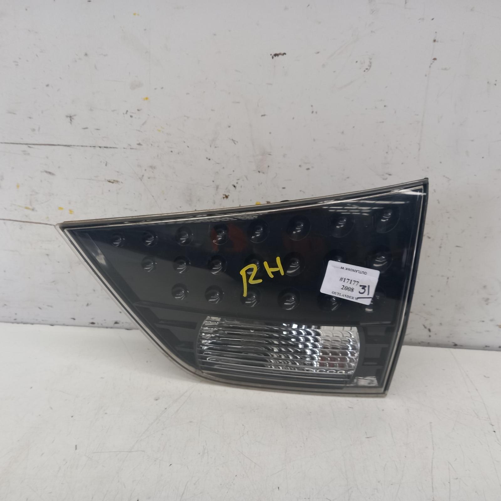 2008 Mitsubishi Outlander Rear Garnish View Auto part Rear Garnish Mitsubishi Outlander 2008