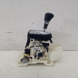 View Auto part Gear Stick/Shifter Mitsubishi Outlander 2008