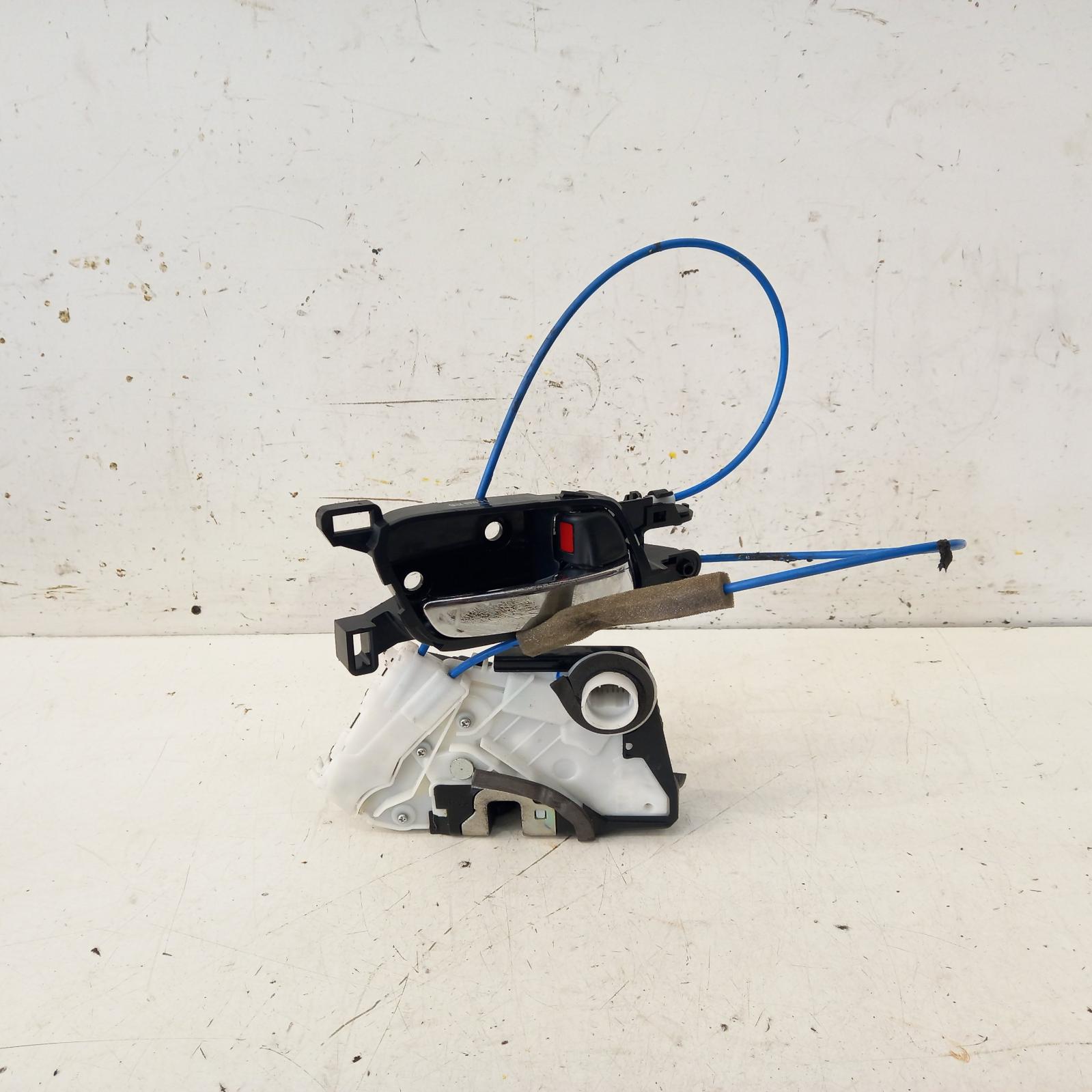 View Auto part Door/Boot/Gate Lock Honda Accord 2016
