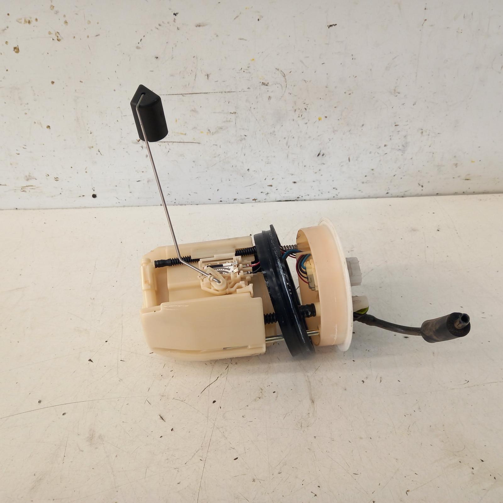 View Auto part Fuel Pump Mazda 3 2015