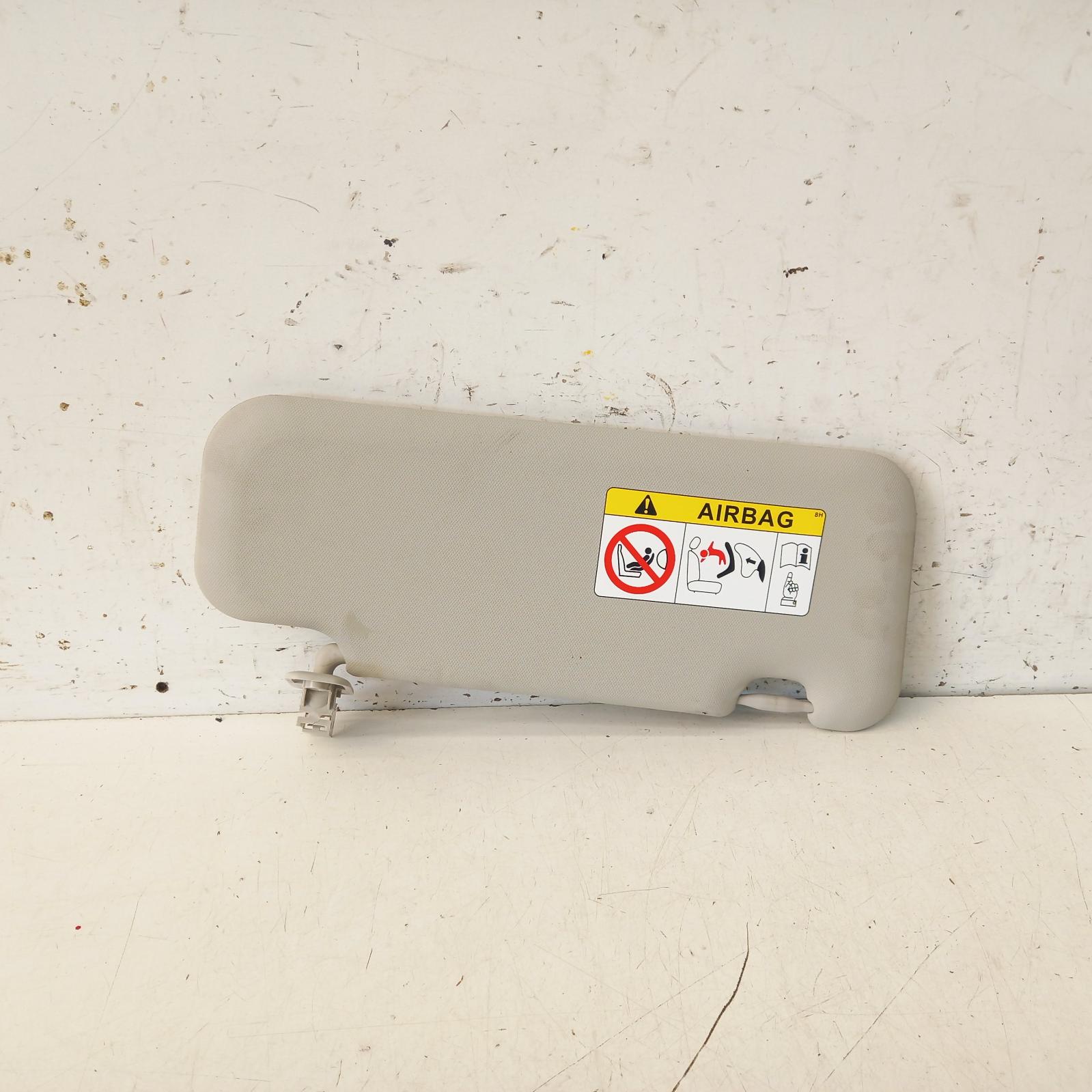 View Auto part Sunvisor Mazda 3 2015