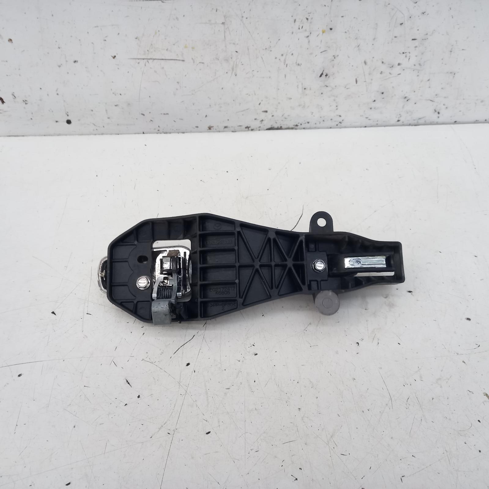 View Auto part Door Handle Mazda Cx9 2015