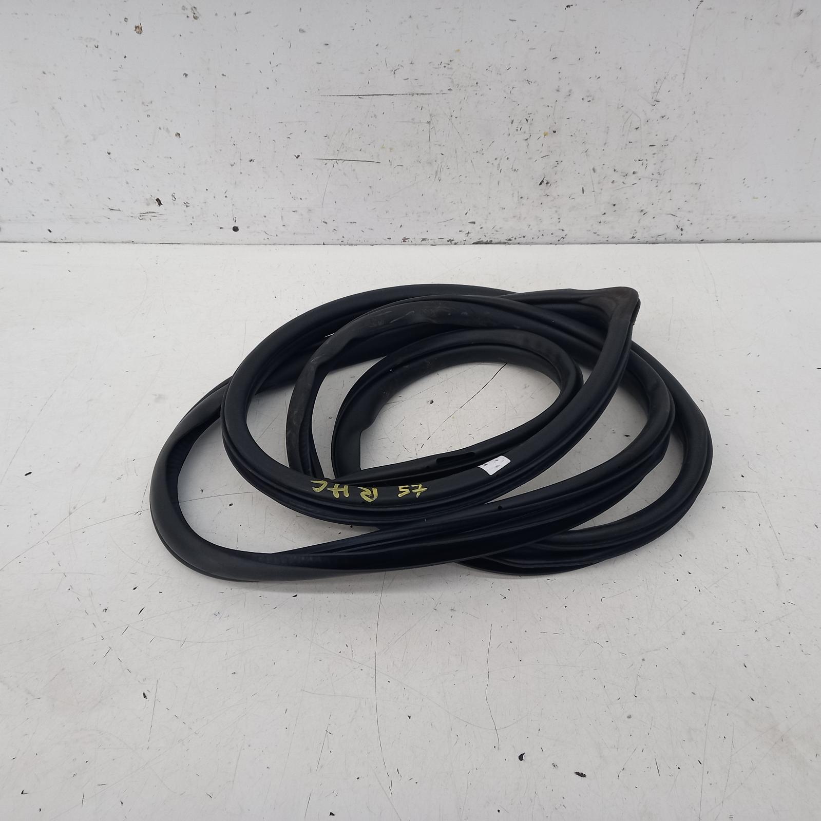View Auto part Door/Tailgate Seal Mazda Cx9 2015